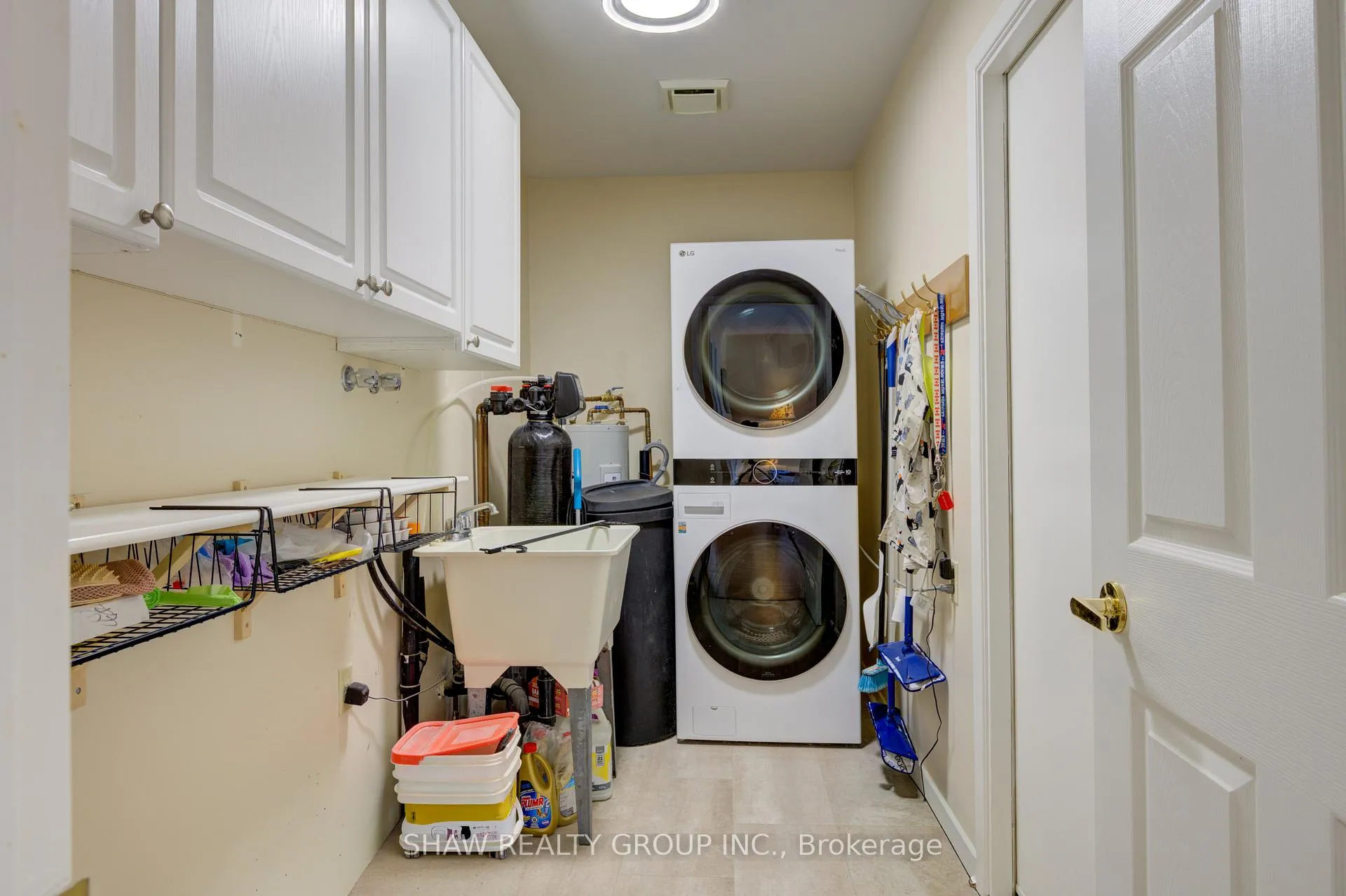 Photo 42 of 20 Edwin Crescent, Tillsonburg — HOMEH