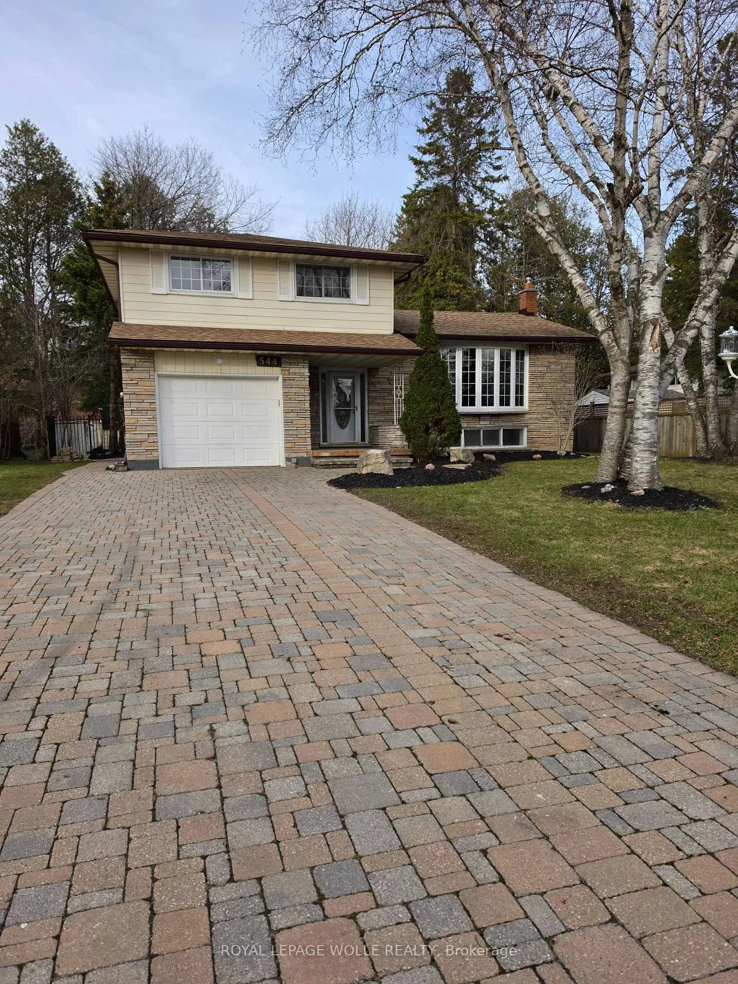 Photo 1 of 544 Glen Manor Boulevard, Waterloo — HOMEH