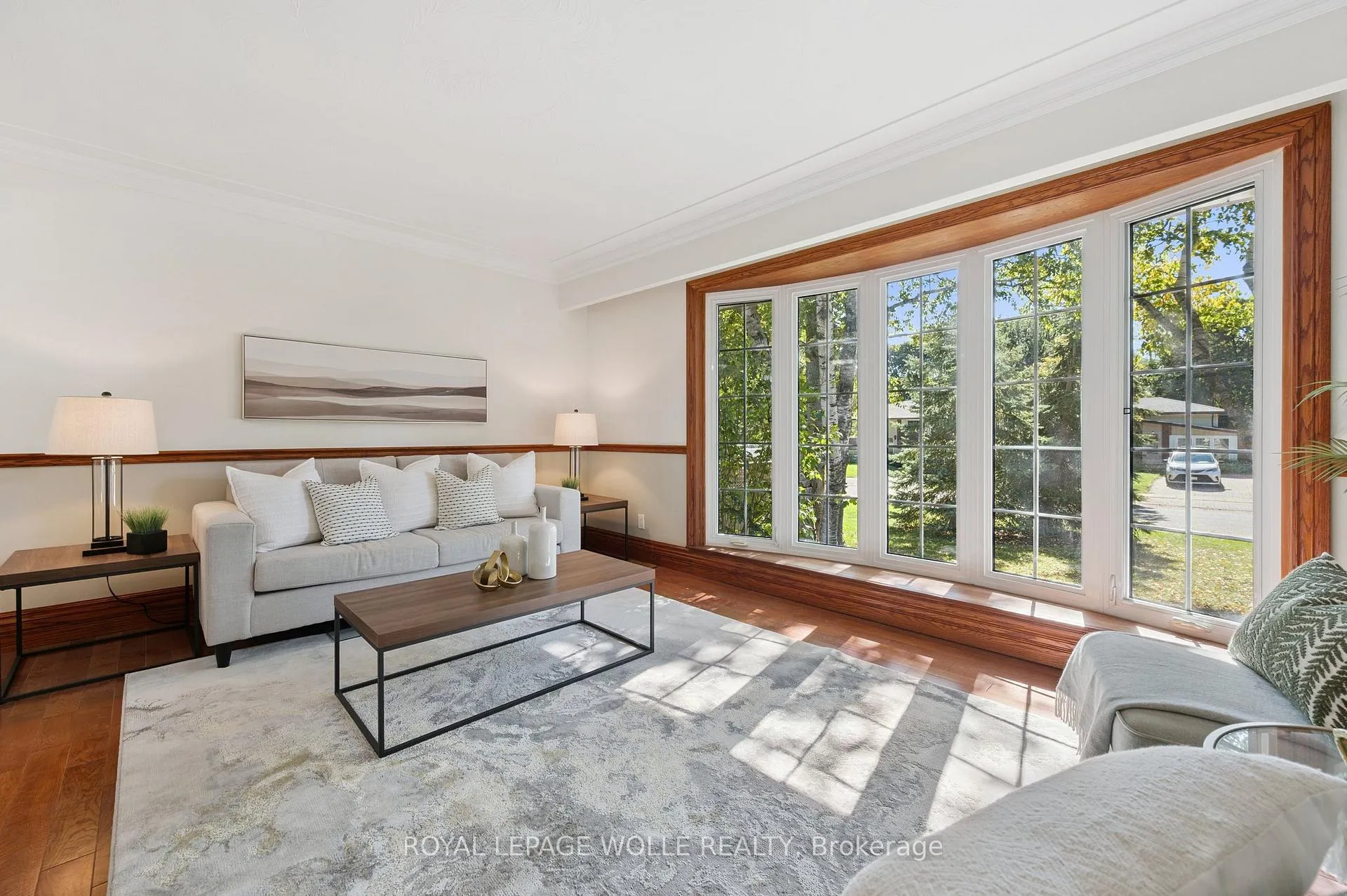 Photo 5 of 544 Glen Manor Boulevard, Waterloo — HOMEH