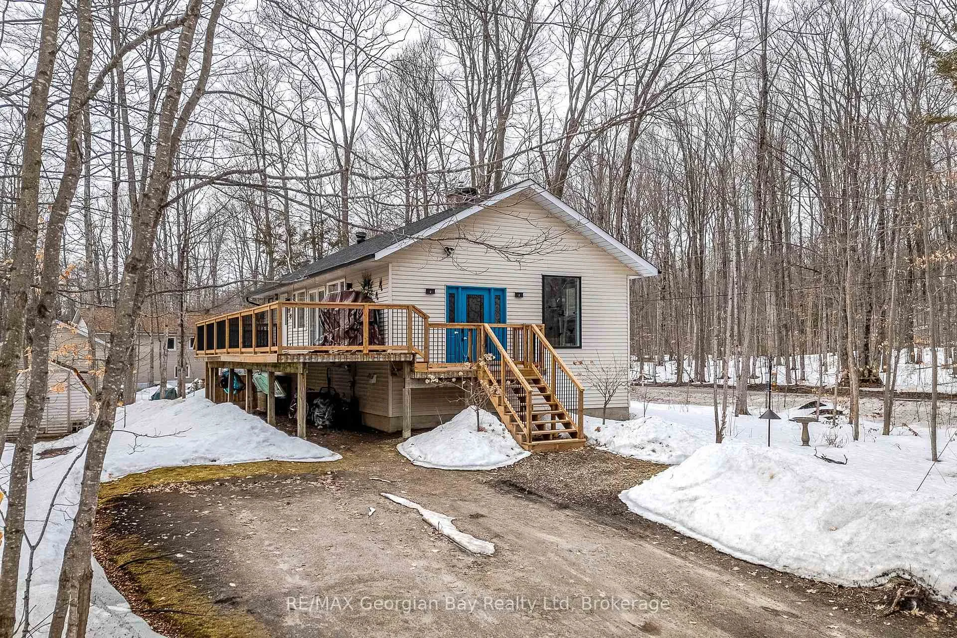 Photo 4 of 2 Belle Vue Avenue, Tiny, Rural Tiny — HOMEH
