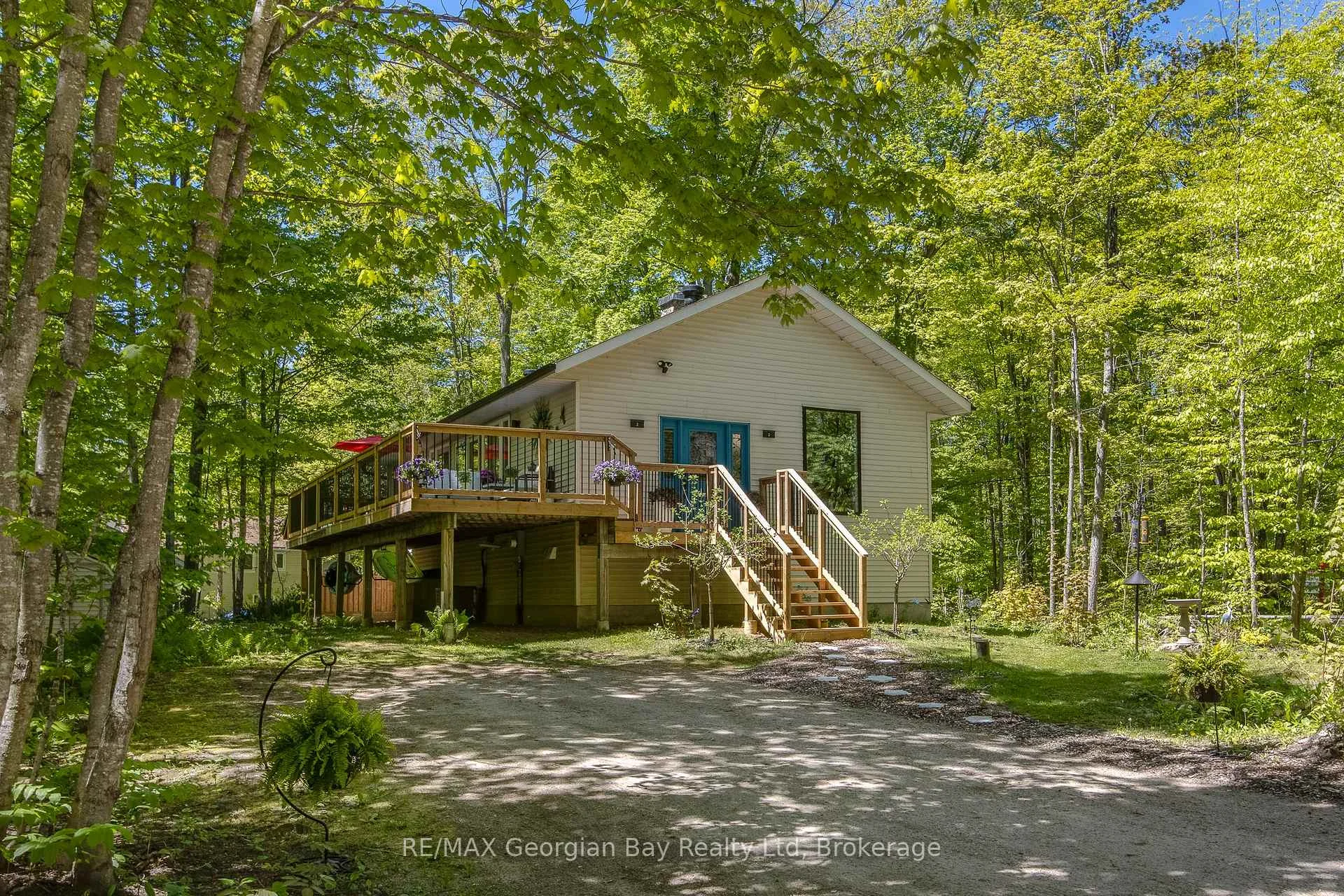 Photo 17 of 2 Belle Vue Avenue, Tiny, Rural Tiny — HOMEH