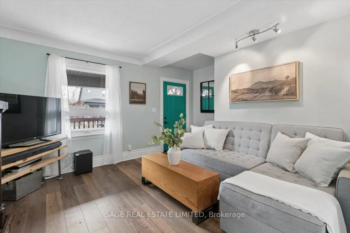 Photo 3 of 95 Belview Avenue, Hamilton, Crown Point — HOMEH