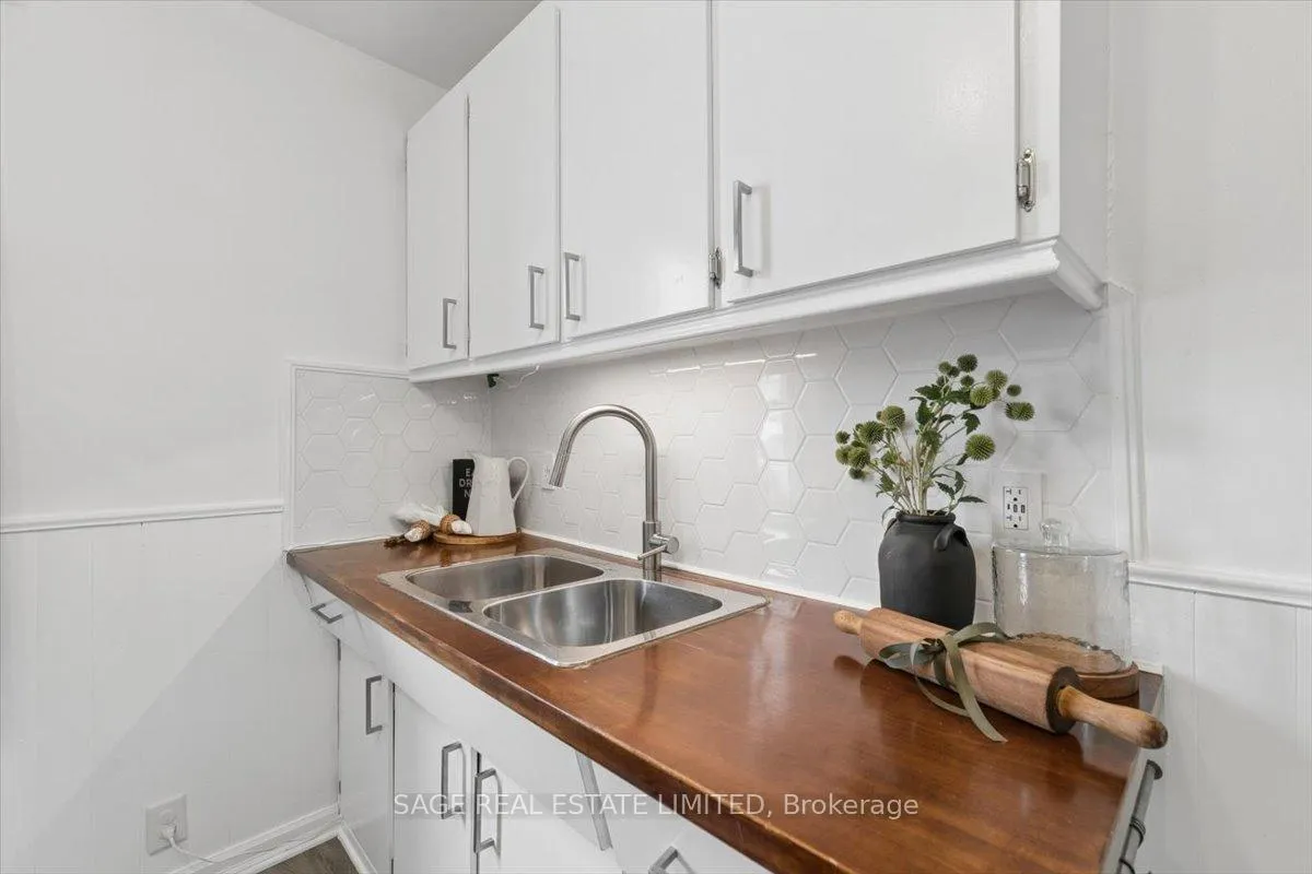Photo 9 of 95 Belview Avenue, Hamilton, Crown Point — HOMEH