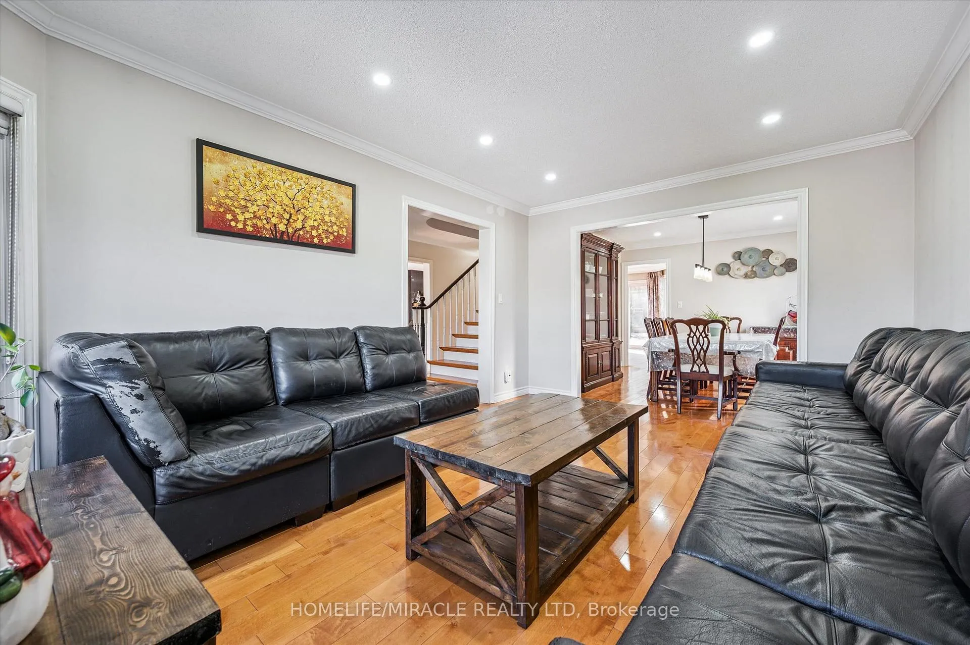 Photo 10 of 99 Westforest Trail, Kitchener — HOMEH