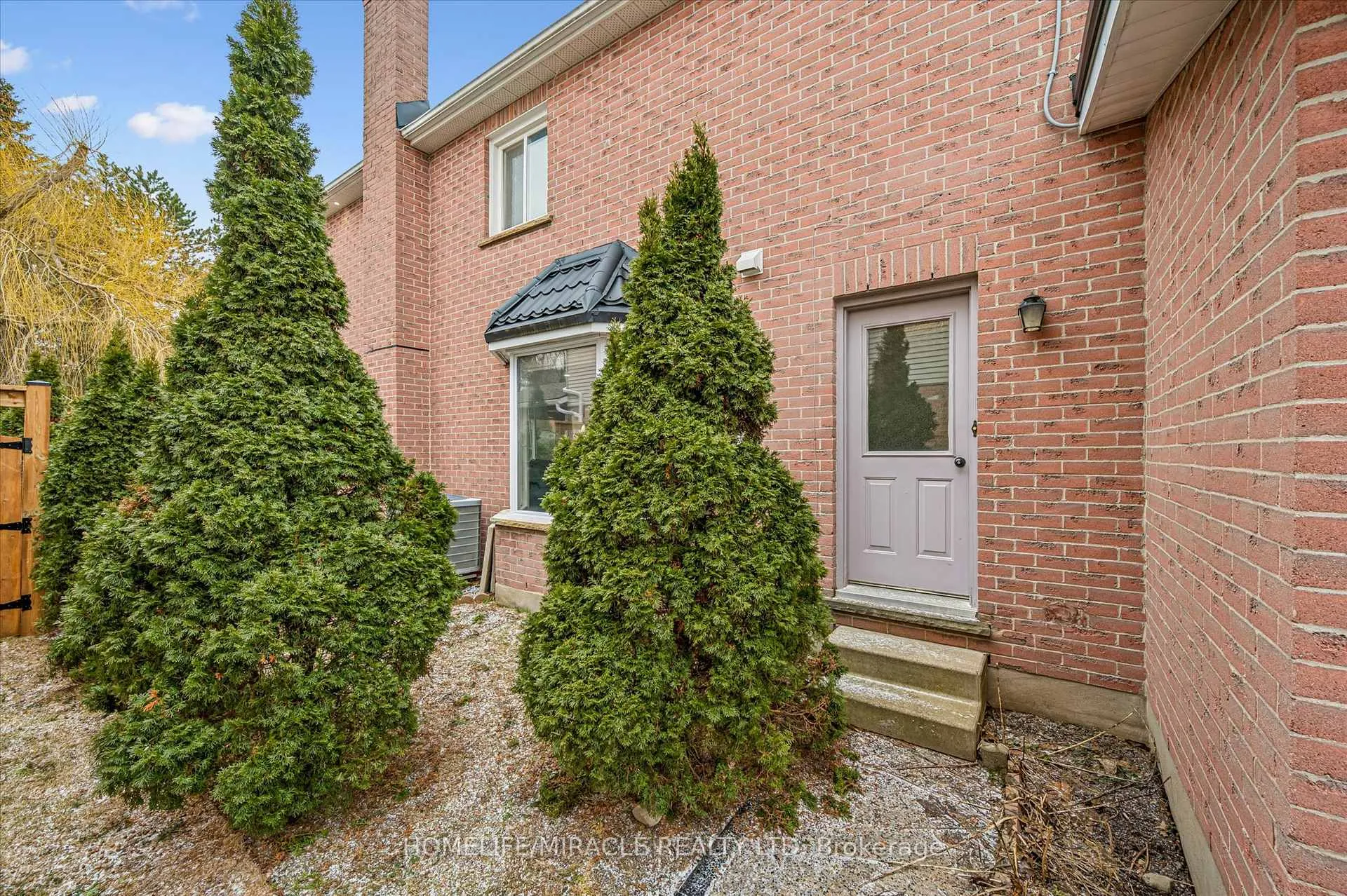 Photo 50 of 99 Westforest Trail, Kitchener — HOMEH