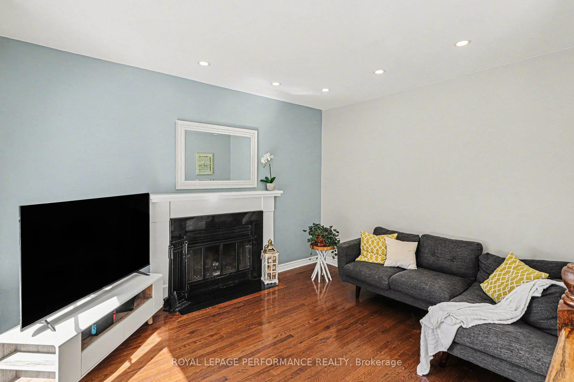 Photo 4 of 6722 Tooney Drive, Ottawa, Orleans/Sunridge — HOMEH