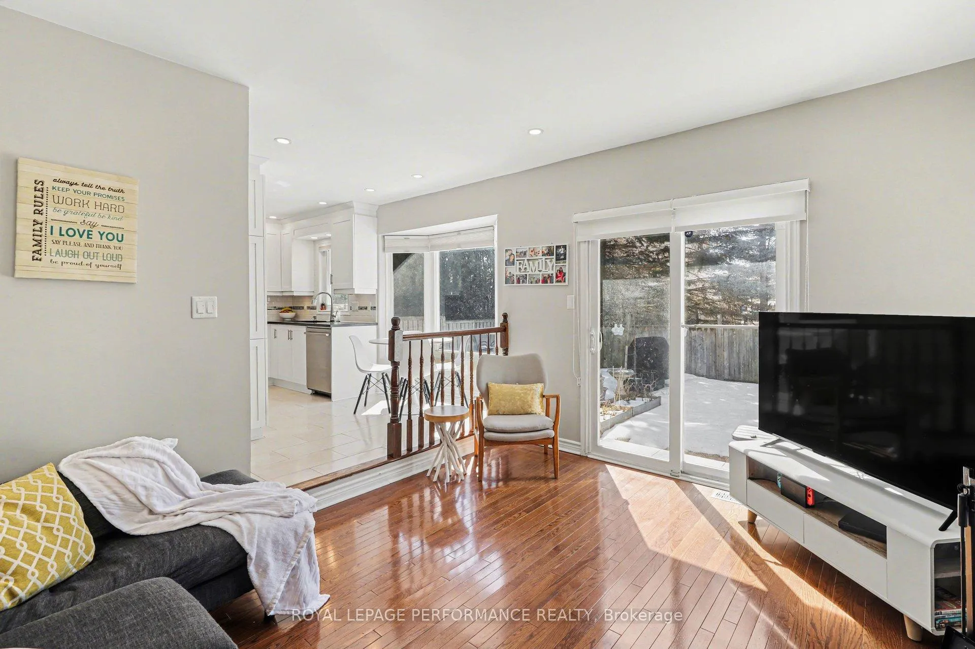 Photo 5 of 6722 Tooney Drive, Ottawa, Orleans/Sunridge — HOMEH