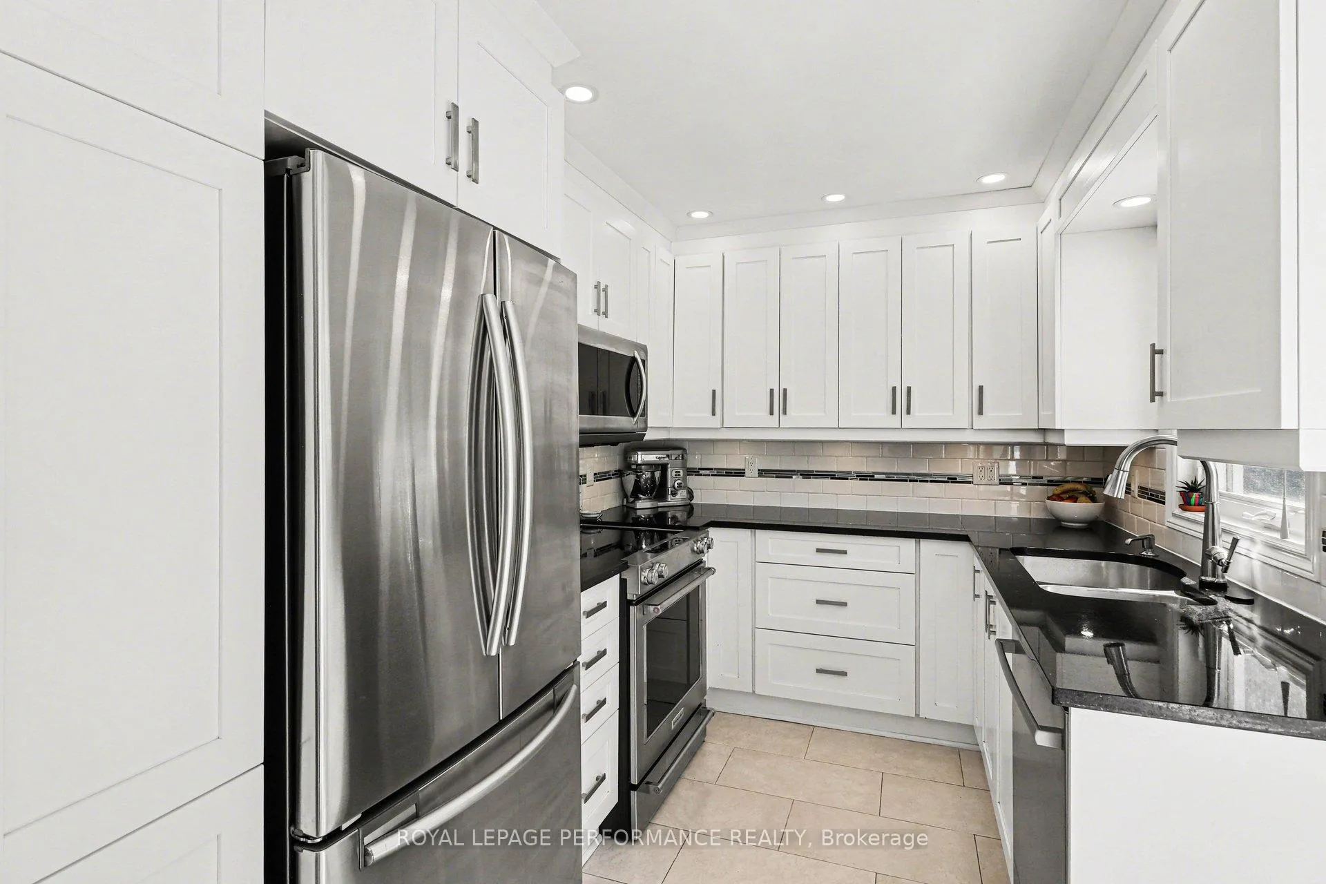 Photo 9 of 6722 Tooney Drive, Ottawa, Orleans/Sunridge — HOMEH