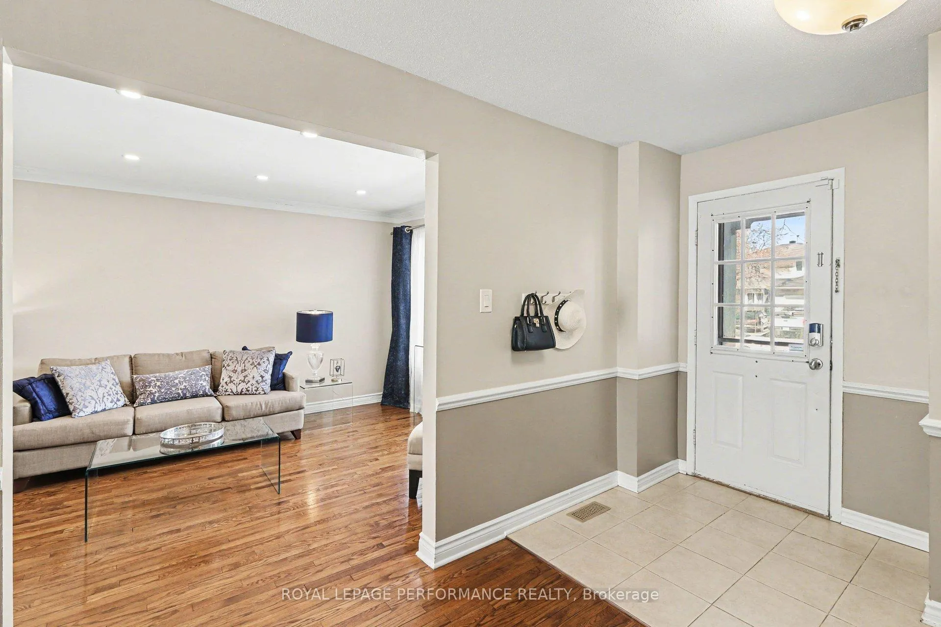Photo 16 of 6722 Tooney Drive, Ottawa, Orleans/Sunridge — HOMEH