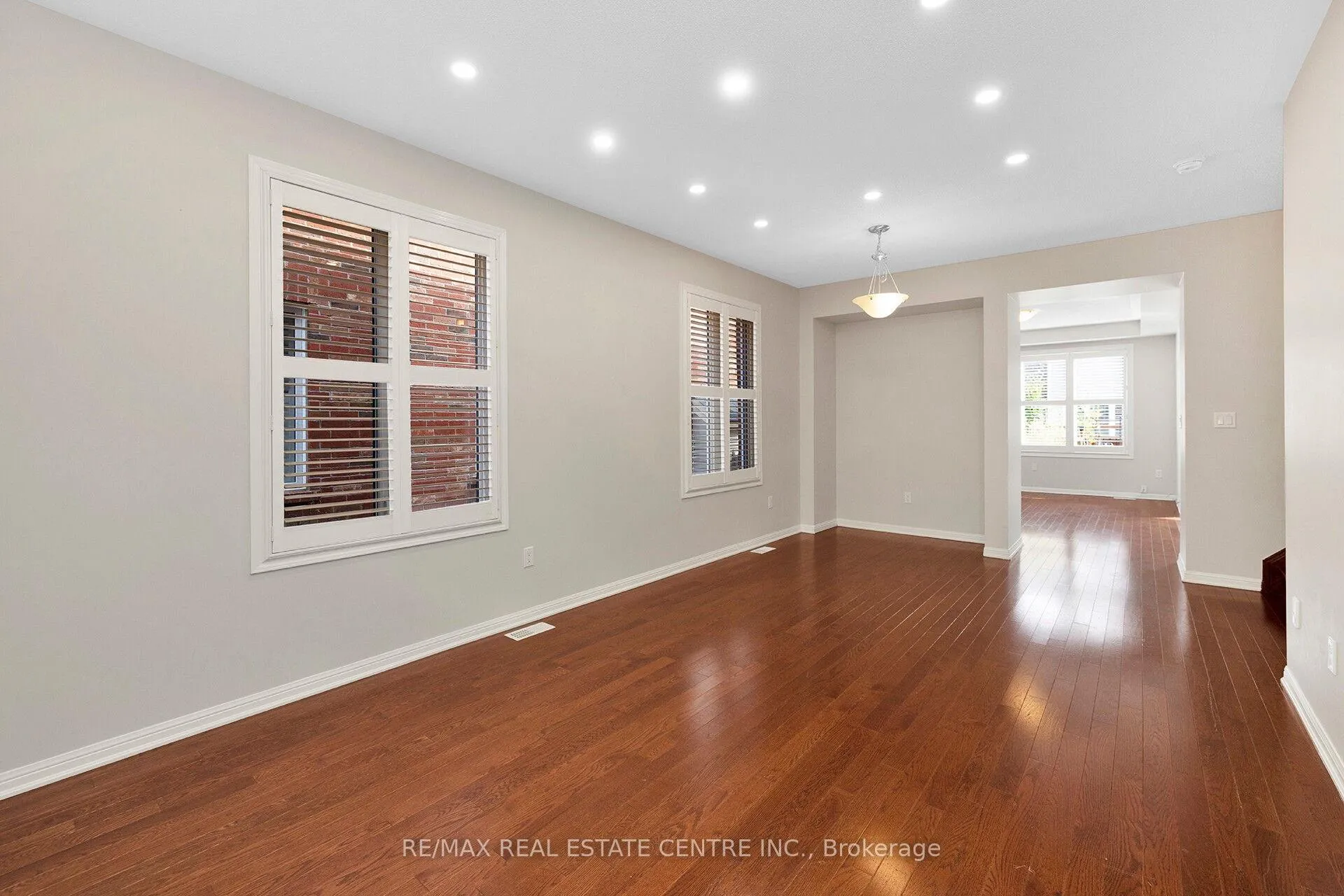 Photo 7 of 232 Drinkwater Road, Brampton, Fletcher's West — HOMEH