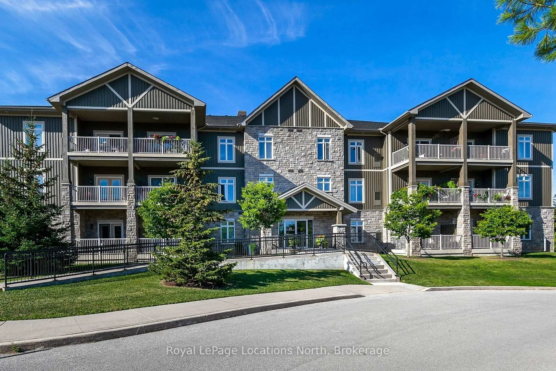 Photo 1 of Unit #201, 25 Beaver Street S, Blue Mountains — HOMEH