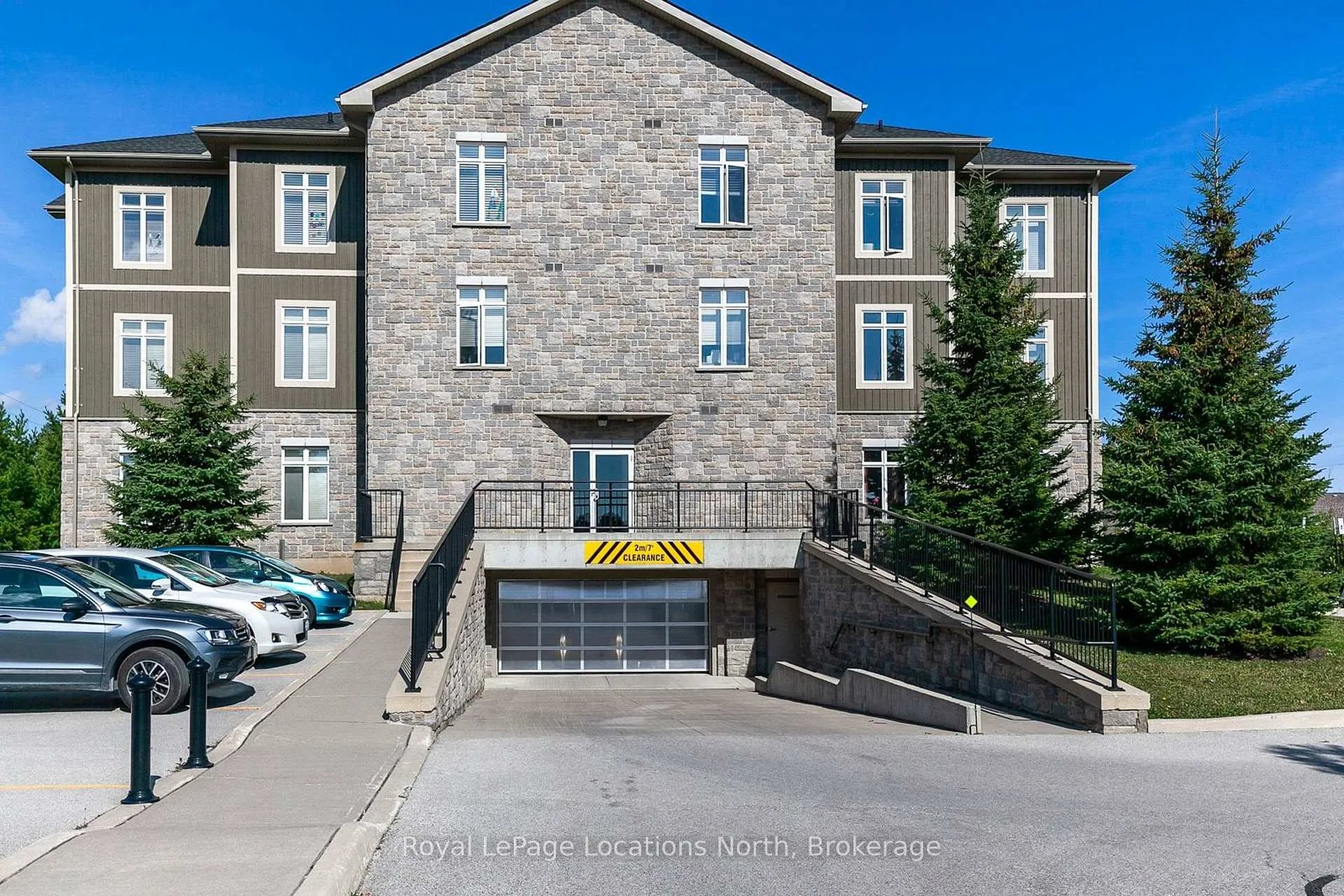 Photo 8 of Unit #201, 25 Beaver Street S, Blue Mountains — HOMEH