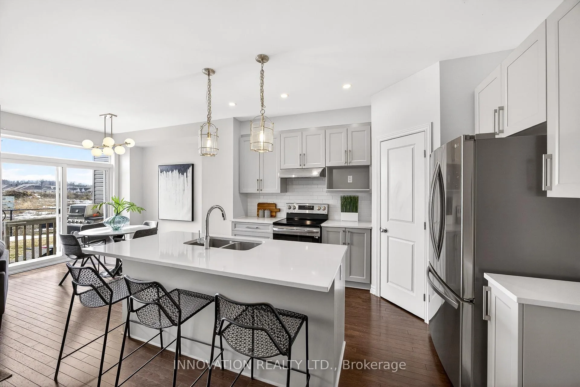 Photo 4 of 321 Kanashtage Terrace, Ottawa, Camelot — HOMEH