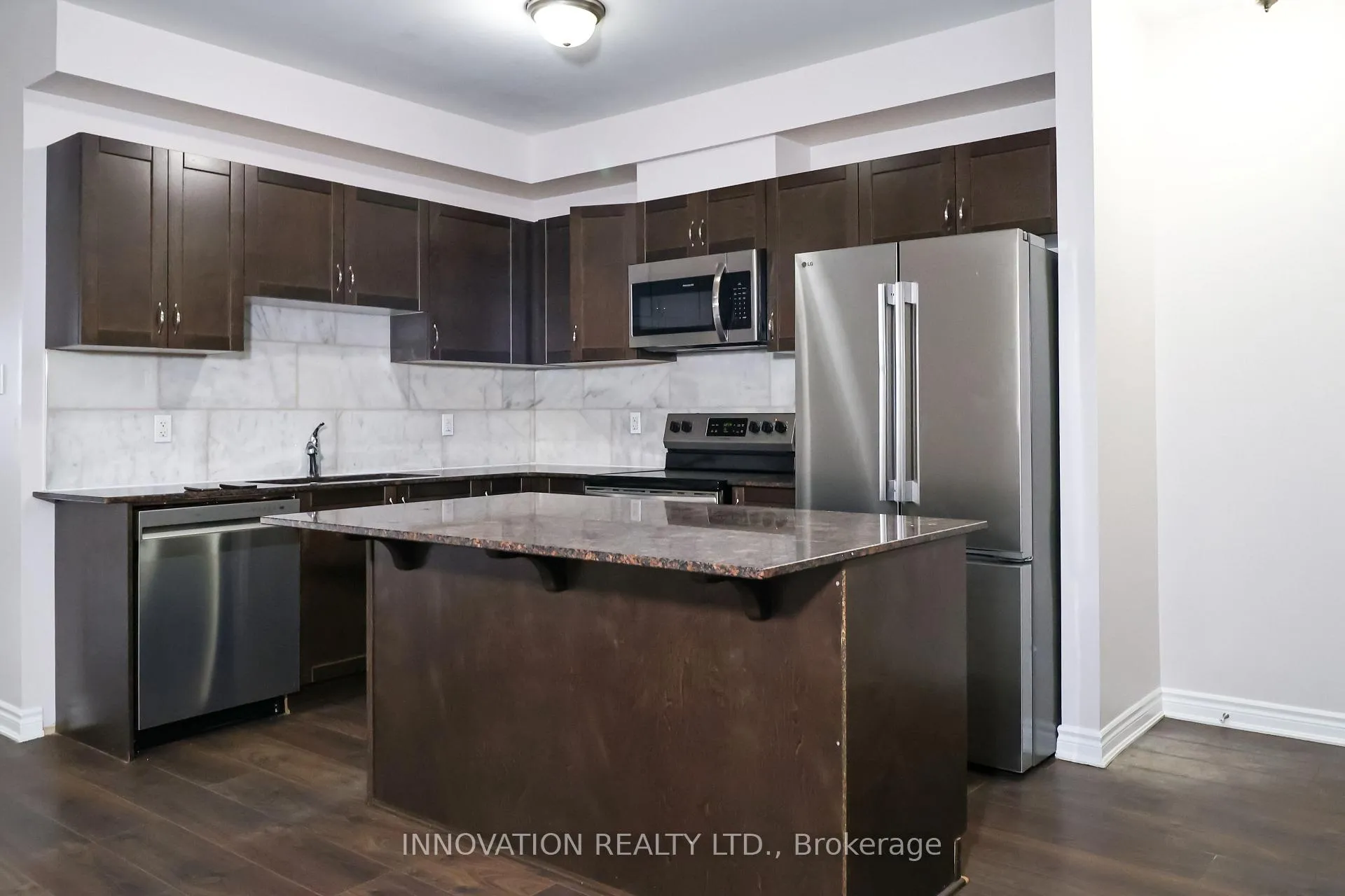 Photo 5 of 133 Walleye Private, Ottawa, Barrhaven - Half Moon Bay — HOMEH