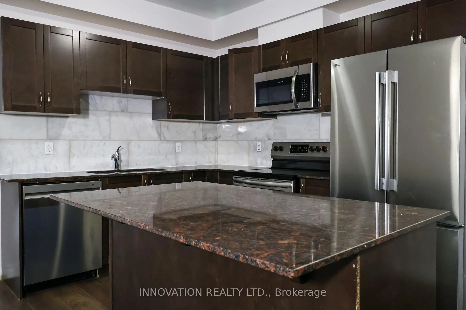 Photo 6 of 133 Walleye Private, Ottawa, Barrhaven - Half Moon Bay — HOMEH