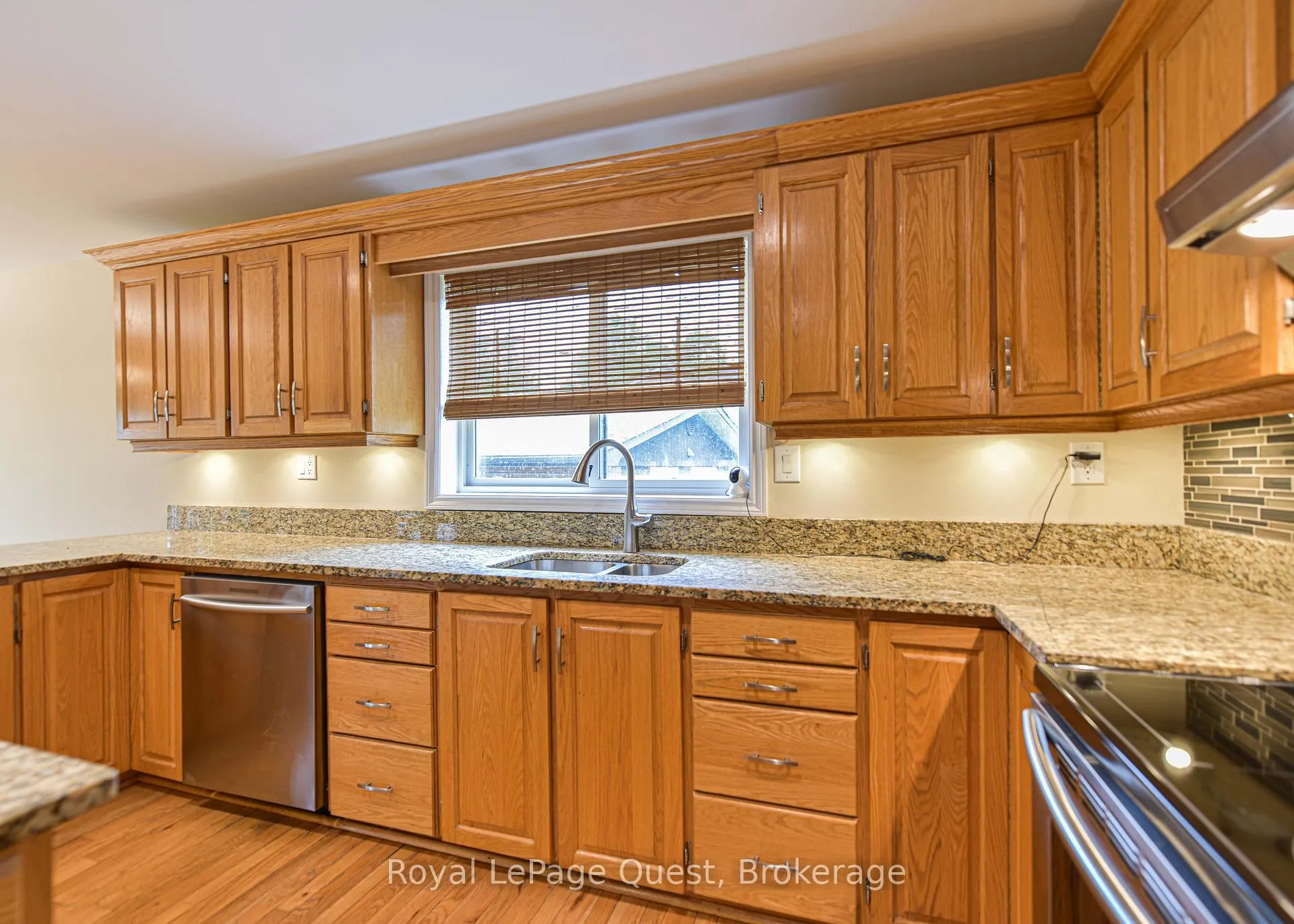 Photo 14 of 27 Heyden Avenue, Orillia — HOMEH