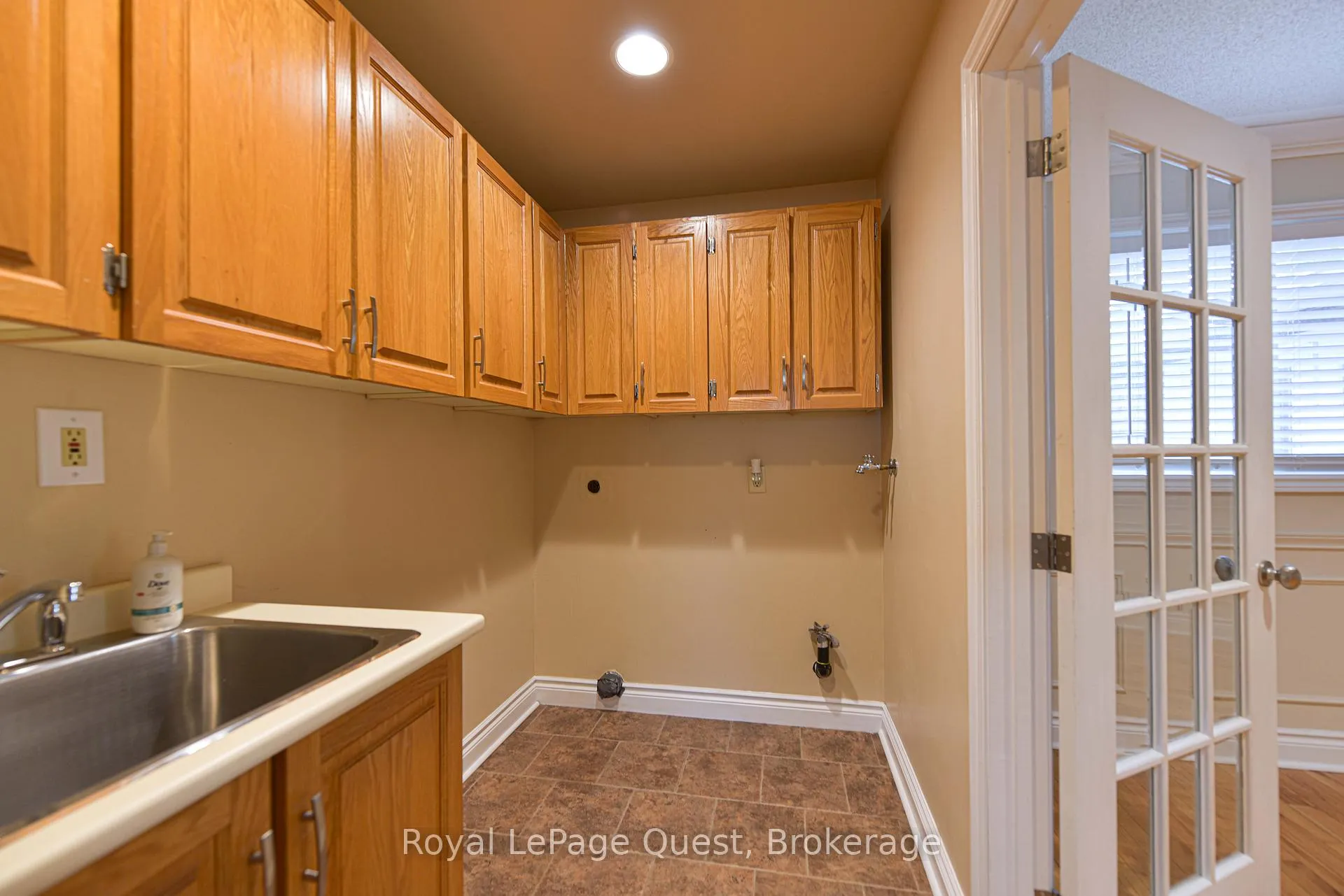 Photo 17 of 27 Heyden Avenue, Orillia — HOMEH