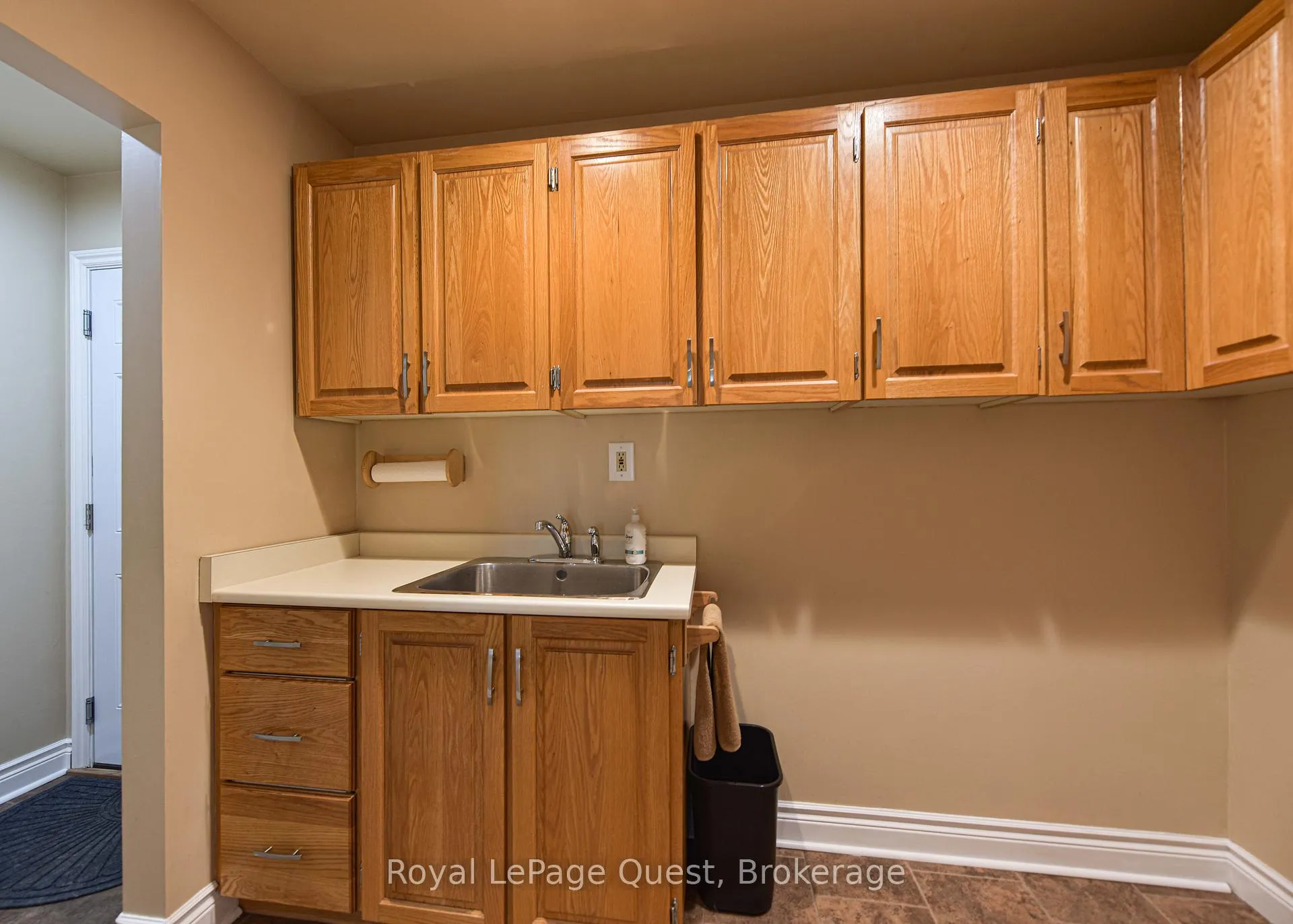 Photo 18 of 27 Heyden Avenue, Orillia — HOMEH