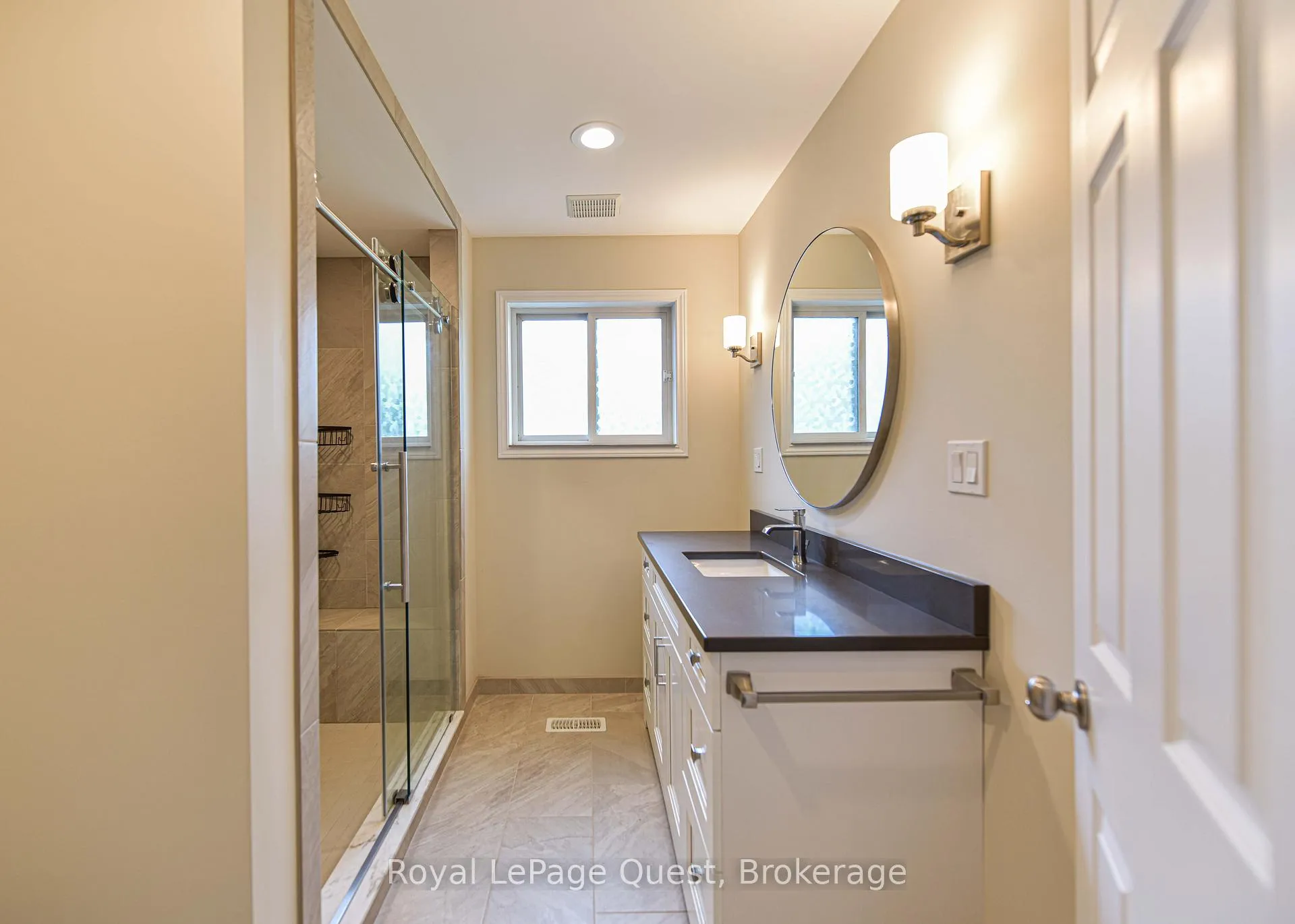 Photo 19 of 27 Heyden Avenue, Orillia — HOMEH