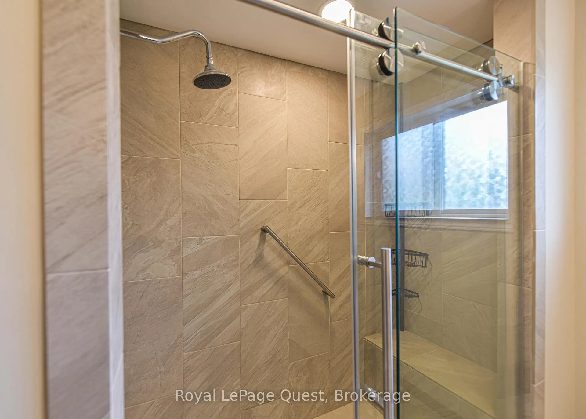 Photo 20 of 27 Heyden Avenue, Orillia — HOMEH