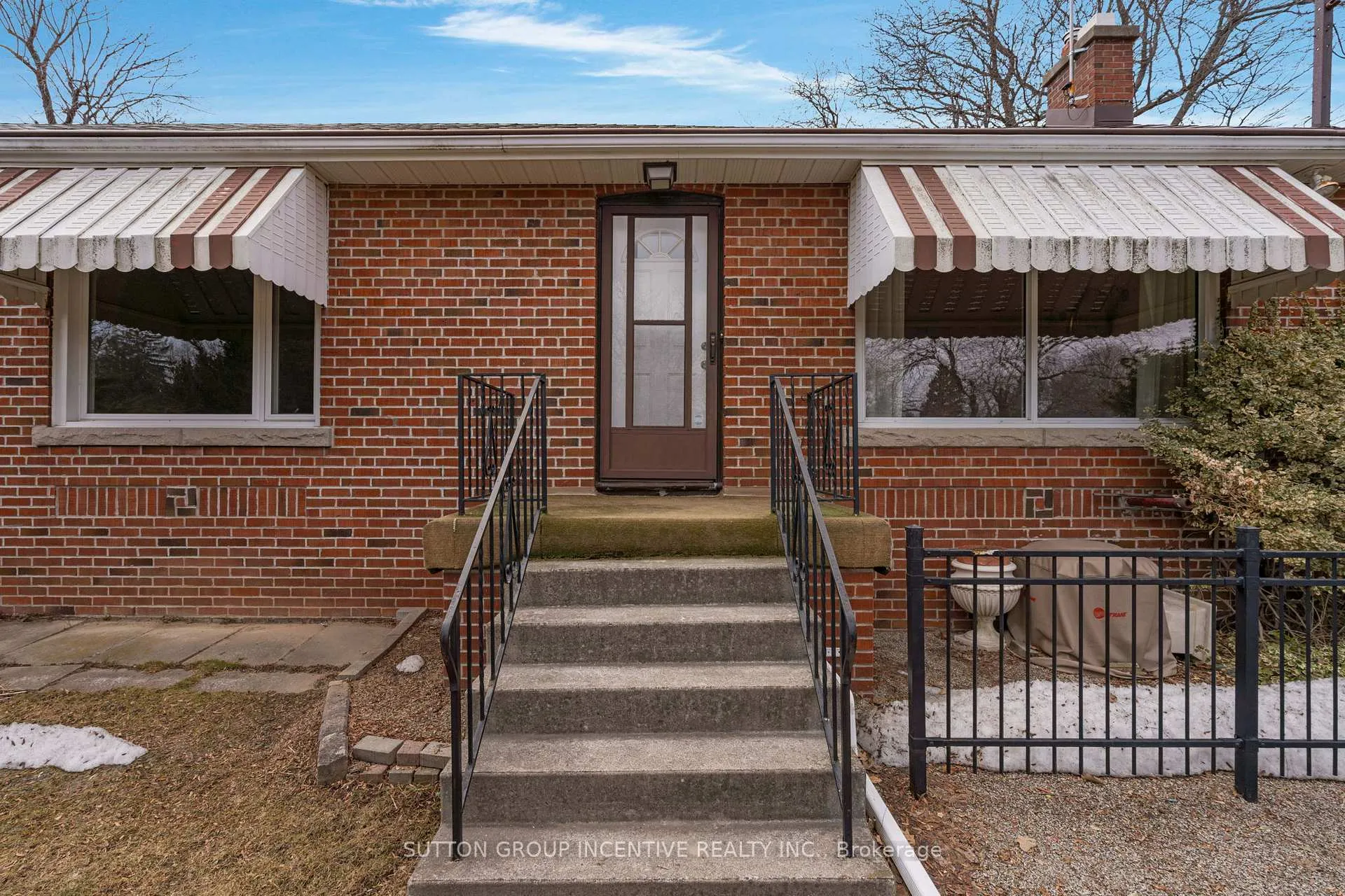 Photo 6 of 6 Kingsmere Crescent, Scarborough, Scarborough Village — HOMEH