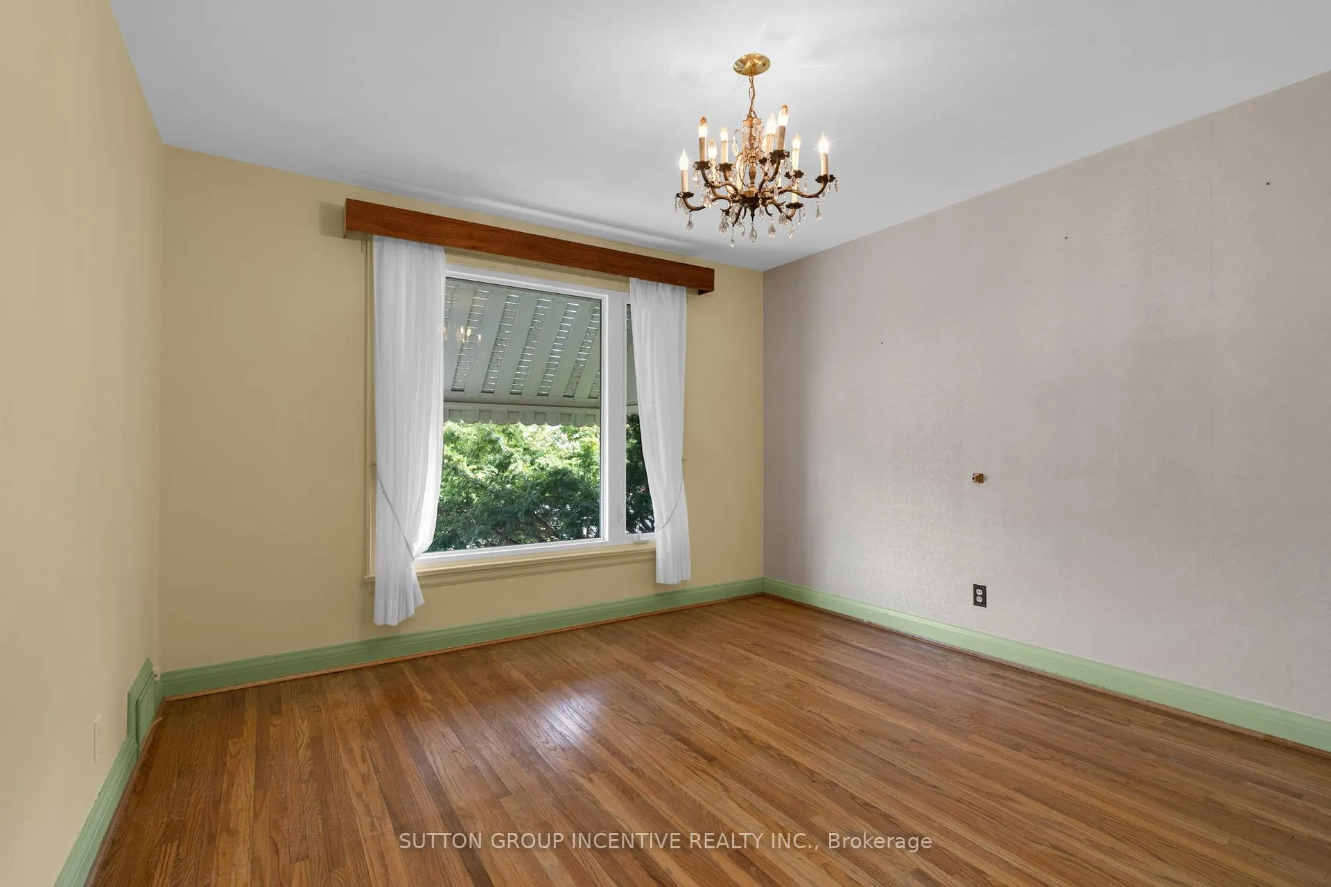 Photo 19 of 6 Kingsmere Crescent, Scarborough, Scarborough Village — HOMEH