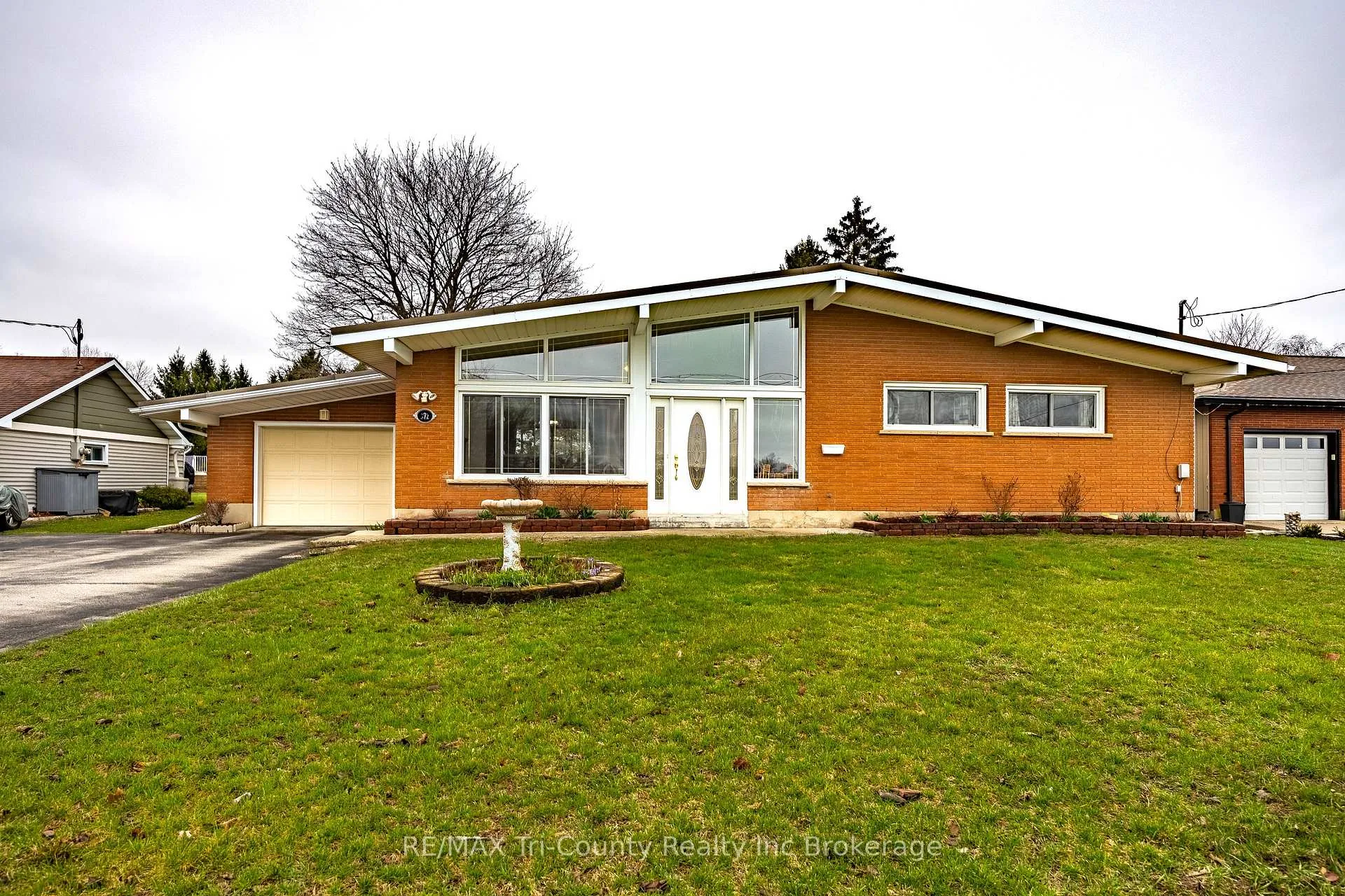 Photo 1 of 124687 Mall Road, Norwich, Rural Norwich — HOMEH