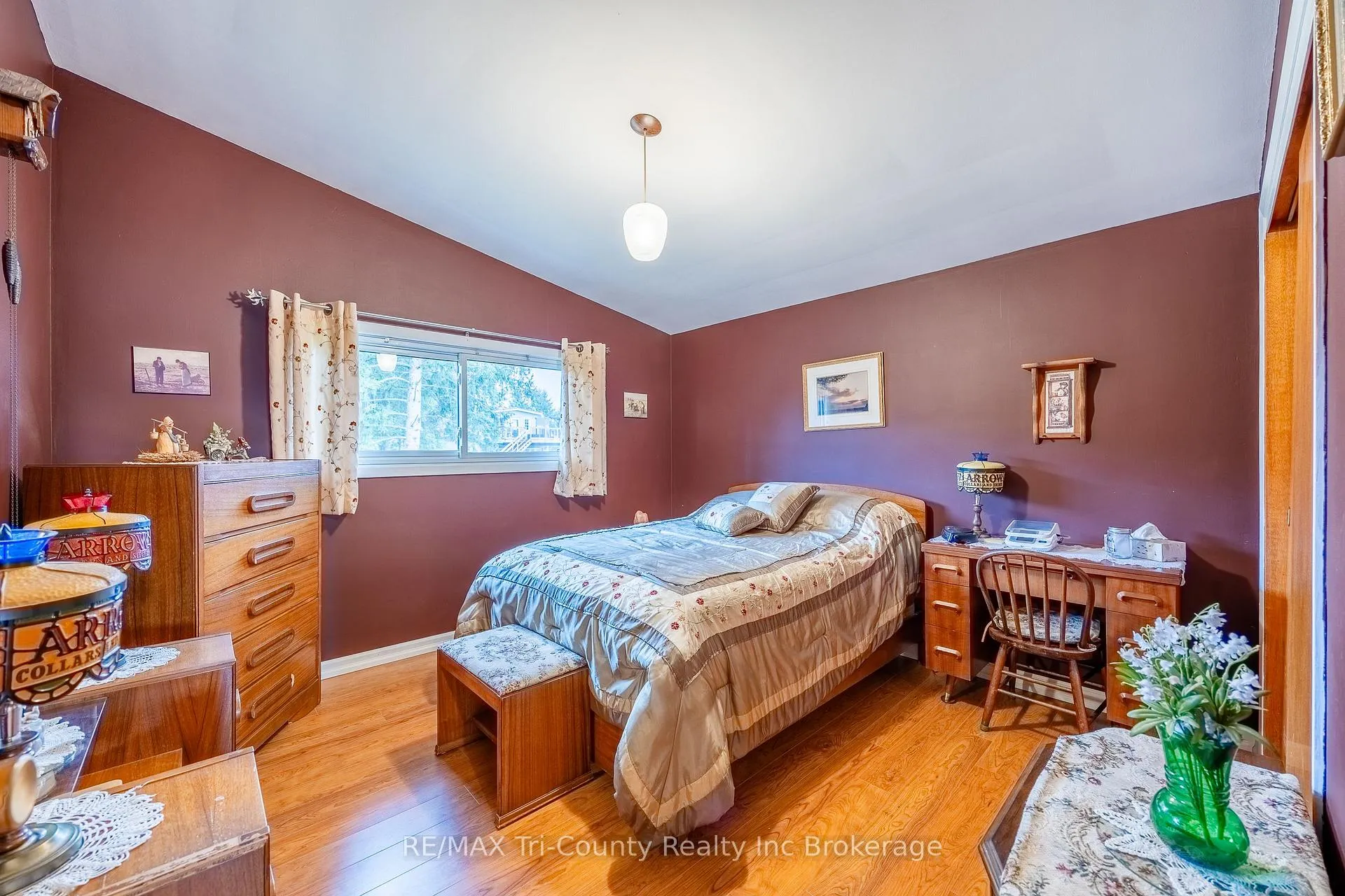 Photo 15 of 124687 Mall Road, Norwich, Rural Norwich — HOMEH