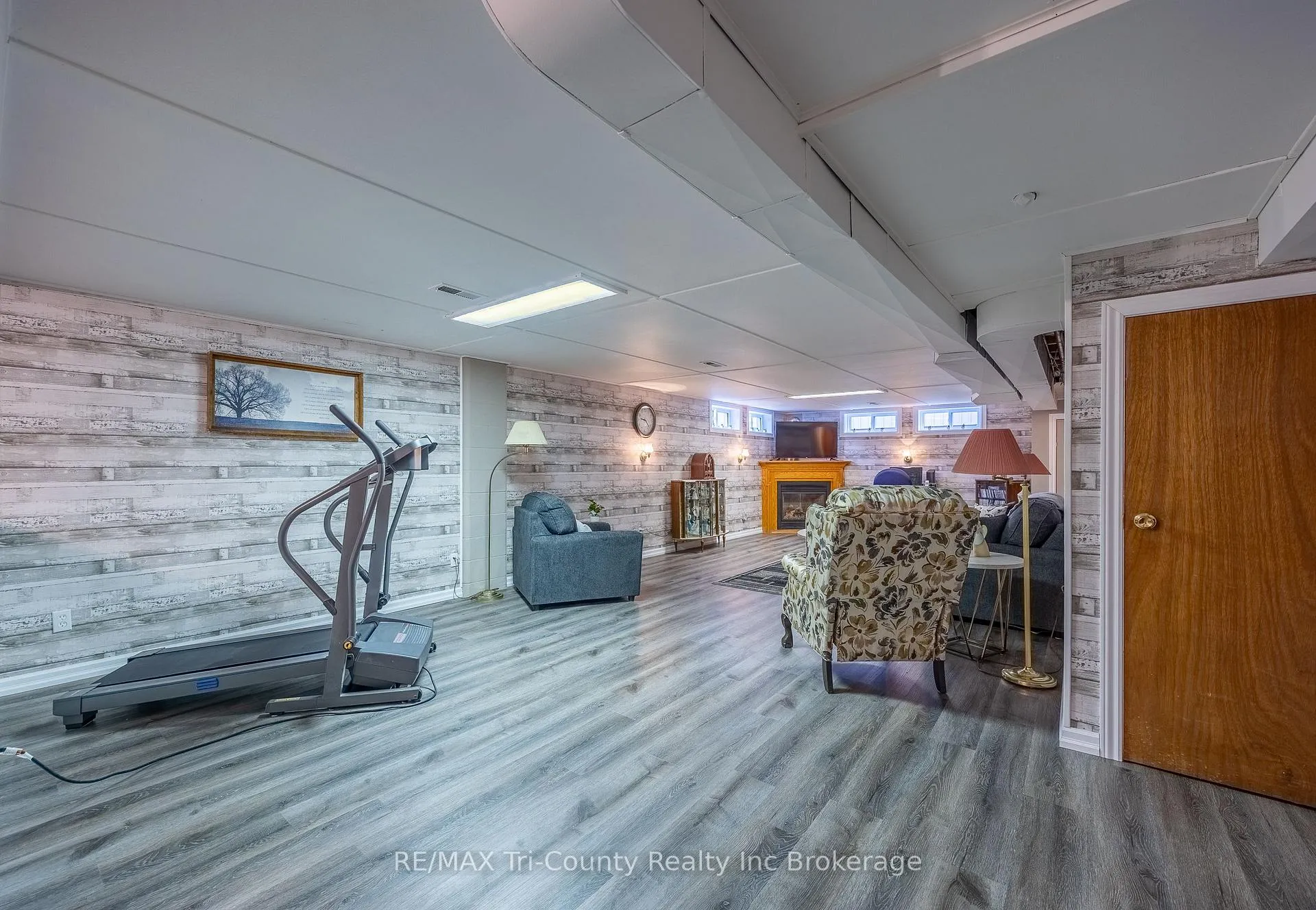 Photo 25 of 124687 Mall Road, Norwich, Rural Norwich — HOMEH