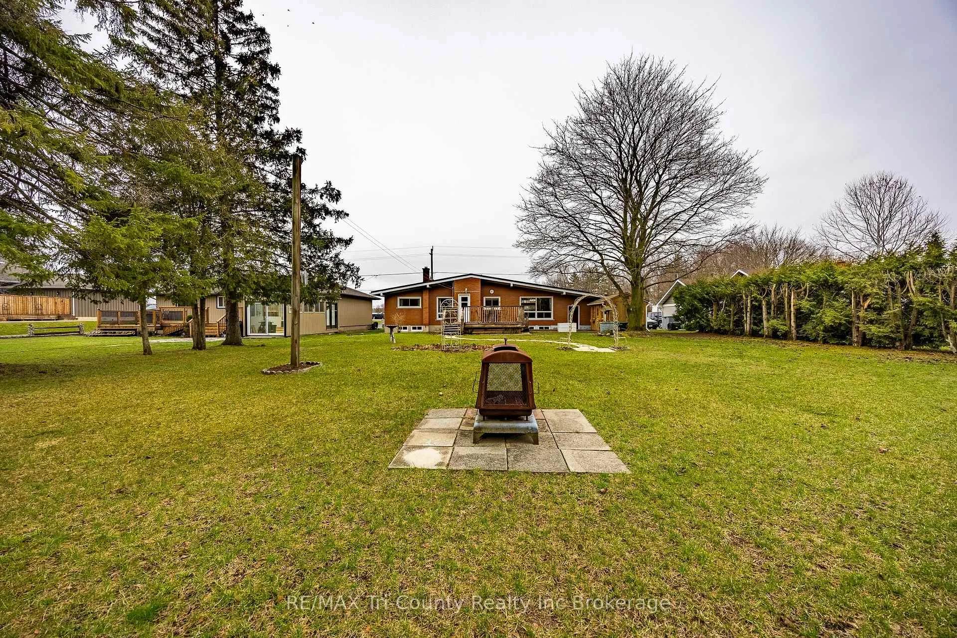 Photo 33 of 124687 Mall Road, Norwich, Rural Norwich — HOMEH