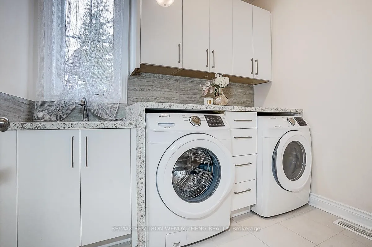 Photo 40 of 6 Ken Sinclair Crescent, Aurora, Aurora Estates — HOMEH