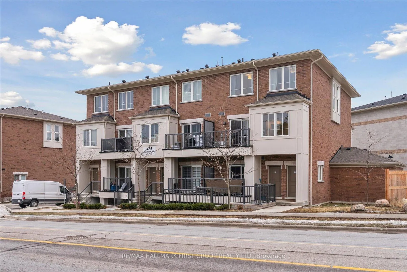 Front of Unit 6, 485 Beresford Path