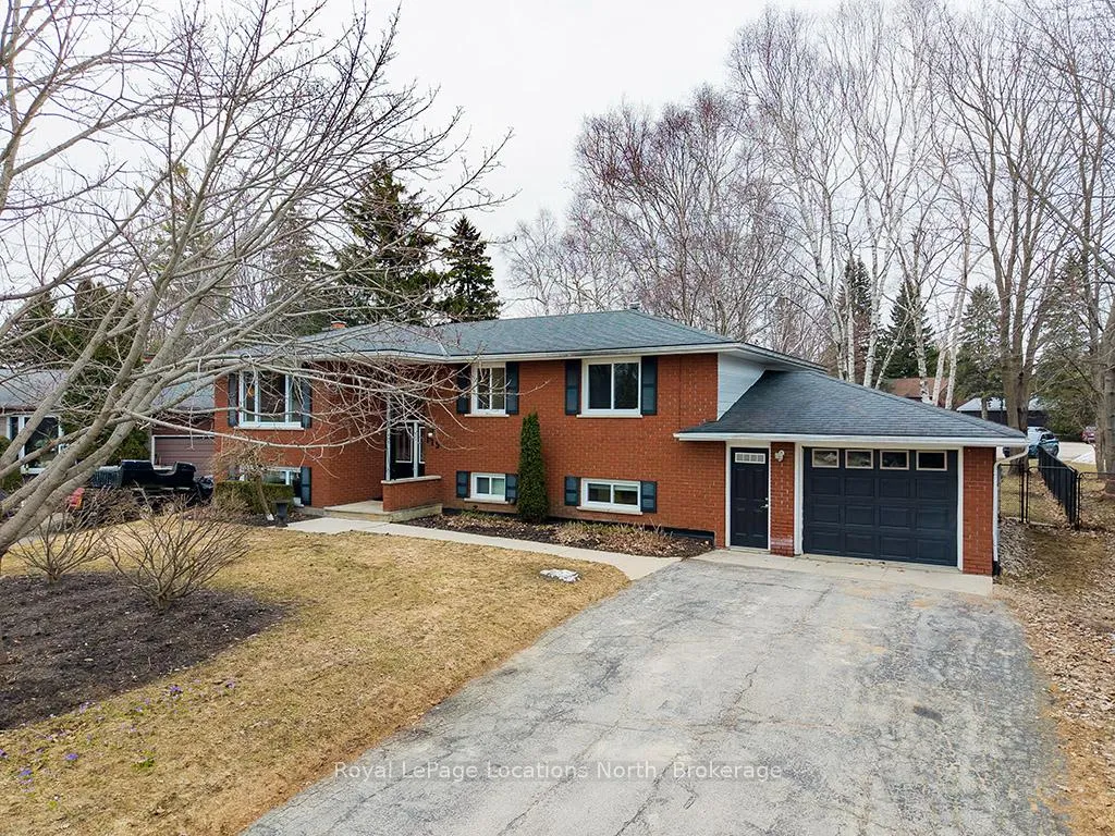 Photo 1 of 115 Applevale Court, Blue Mountains — HOMEH