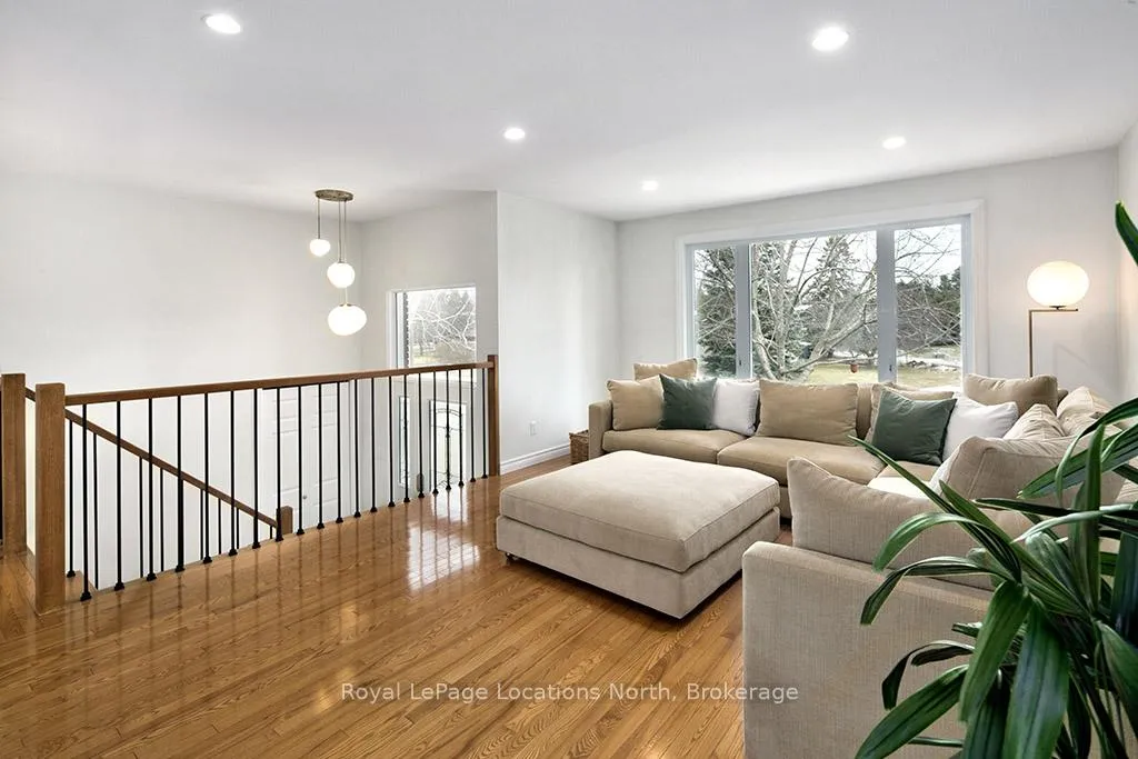 Photo 6 of 115 Applevale Court, Blue Mountains — HOMEH