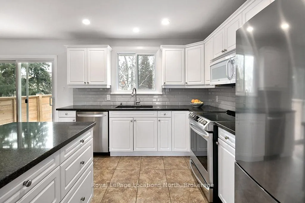 Photo 18 of 115 Applevale Court, Blue Mountains — HOMEH