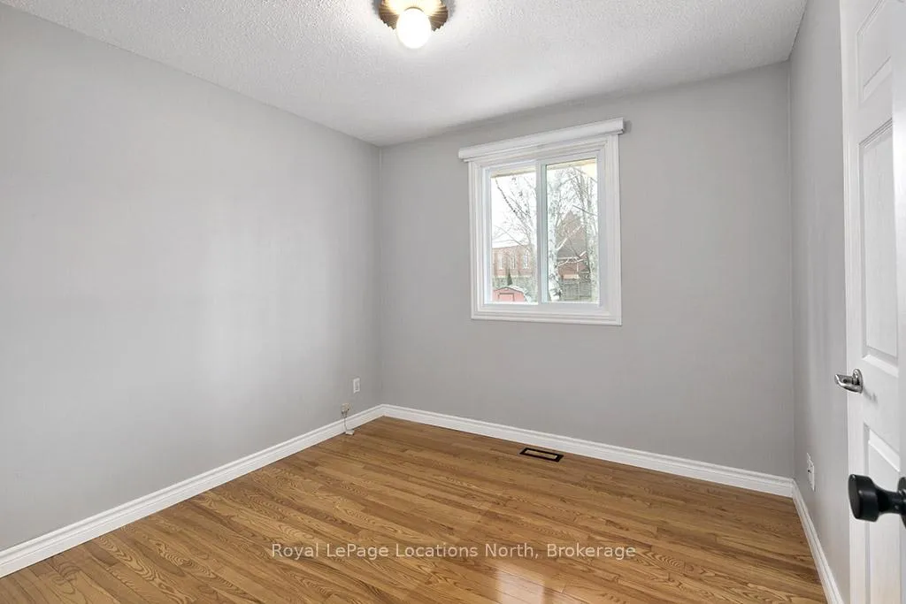Photo 23 of 115 Applevale Court, Blue Mountains — HOMEH