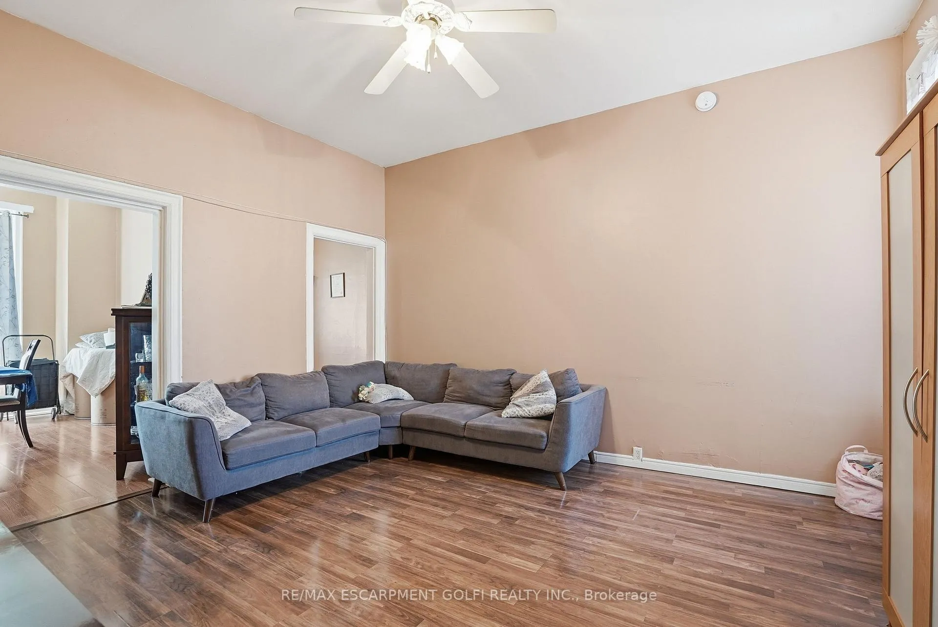 Photo 4 of 211 West Avenue N, Hamilton, Landsdale — HOMEH