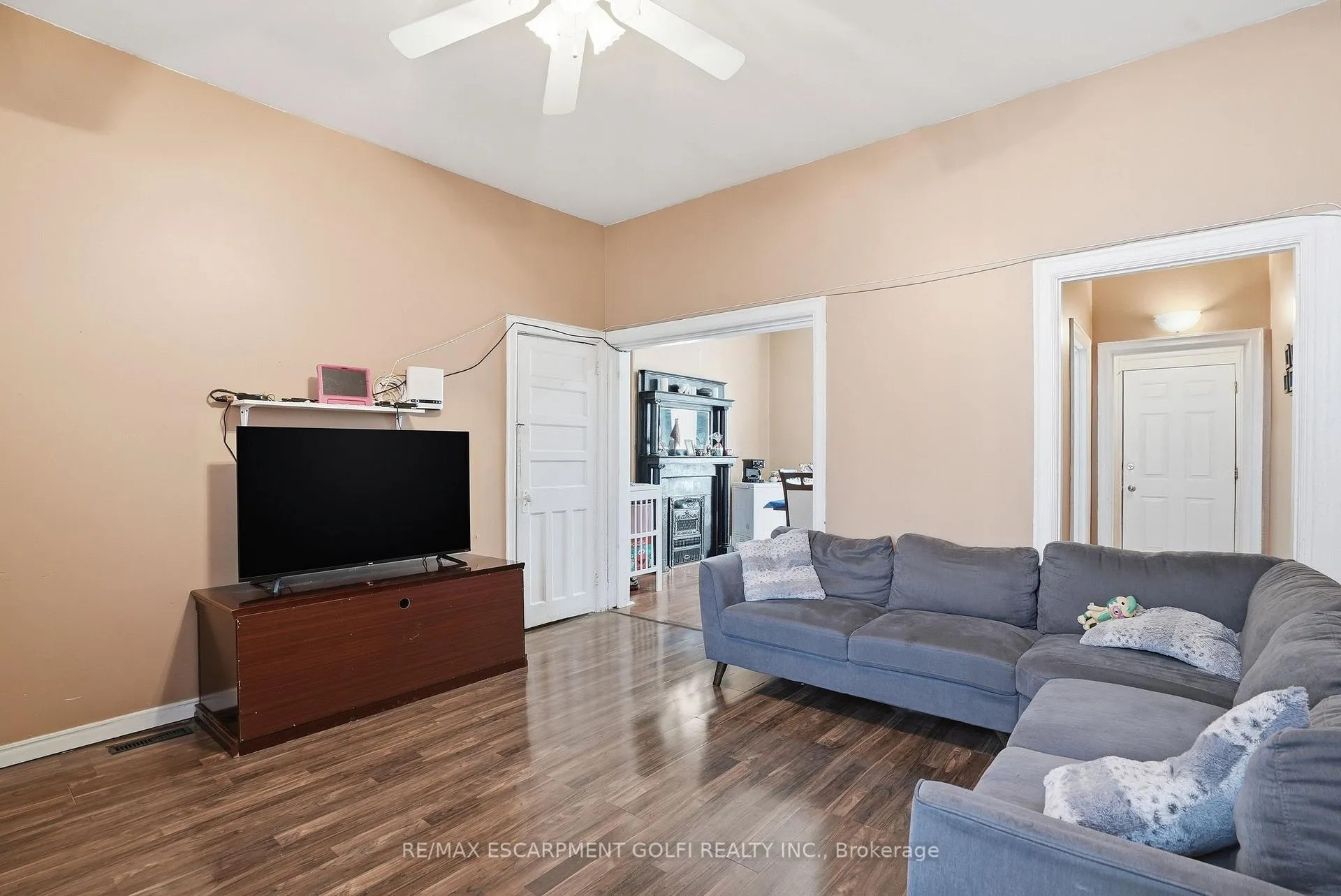 Photo 5 of 211 West Avenue N, Hamilton, Landsdale — HOMEH