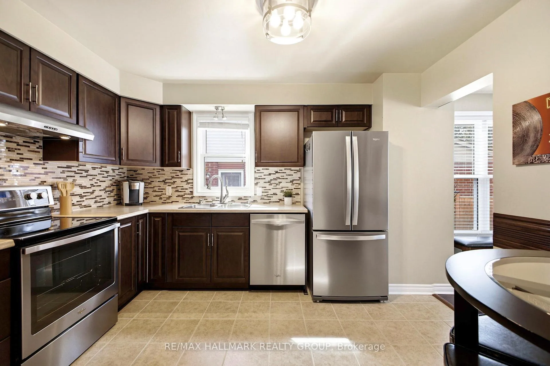 Photo 6 of 178 Equestrian Drive, Ottawa, Kanata - Bridlewood — HOMEH