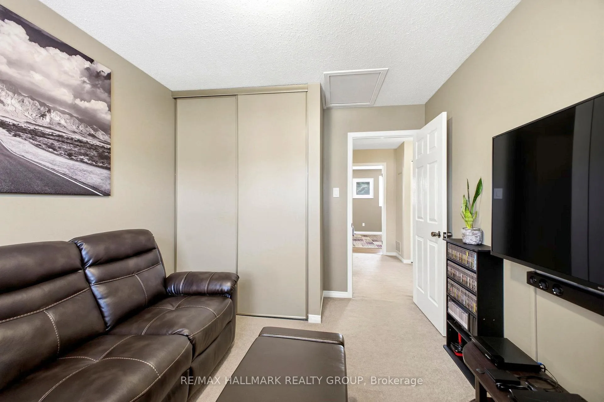 Photo 22 of 178 Equestrian Drive, Ottawa, Kanata - Bridlewood — HOMEH