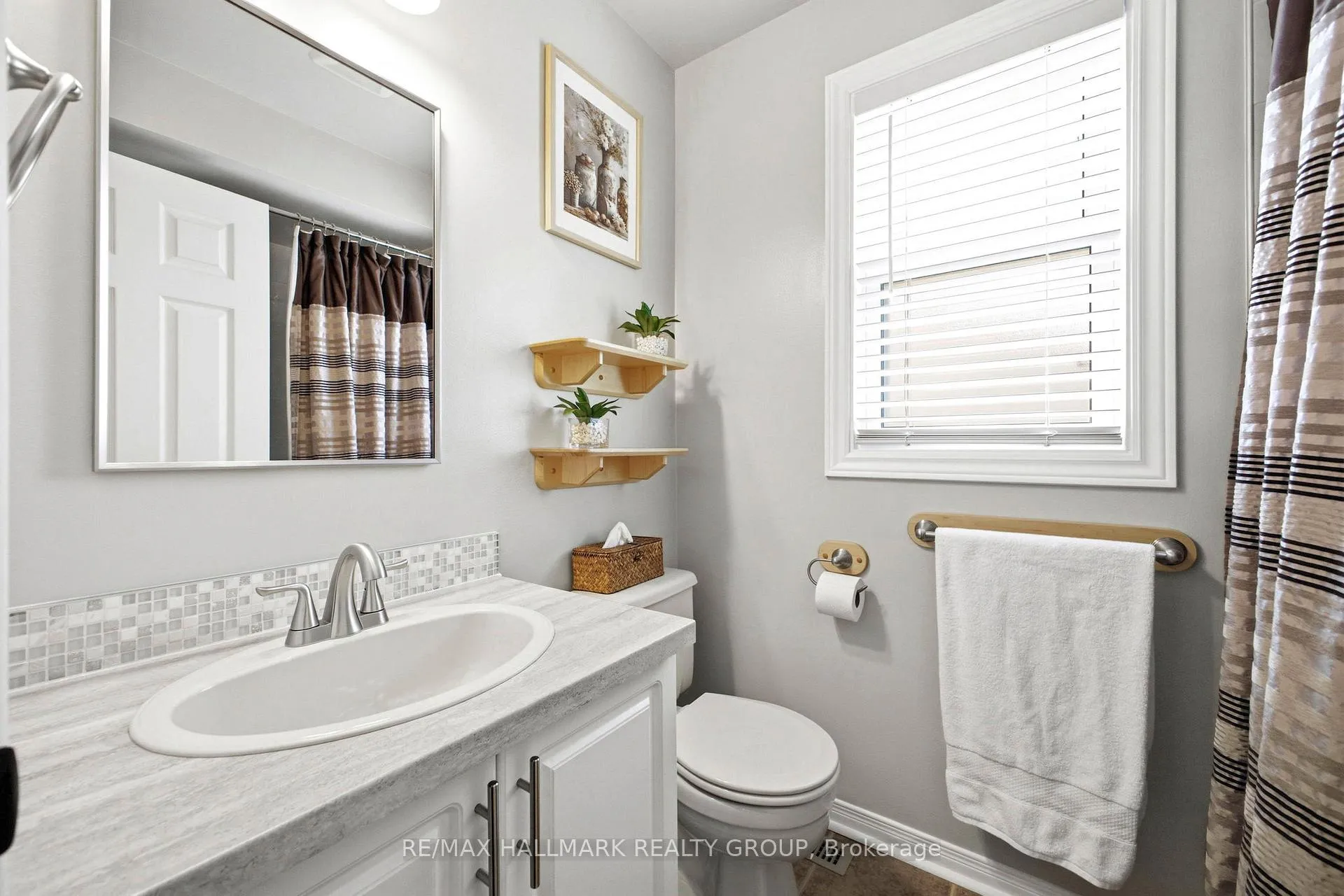Photo 23 of 178 Equestrian Drive, Ottawa, Kanata - Bridlewood — HOMEH