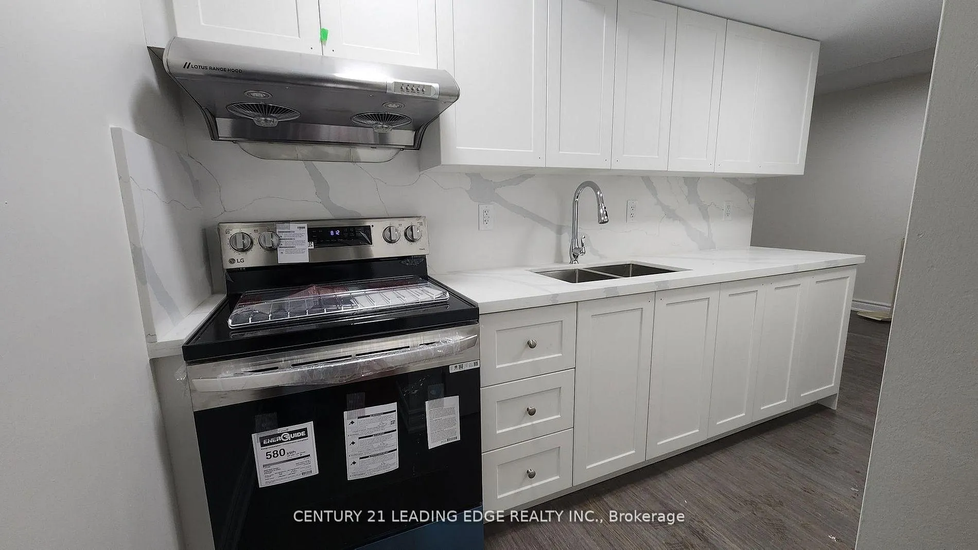 Photo 2 of Unit BSMT, 37 Greenview Circle, Vaughan, Rural Vaughan — HOMEH