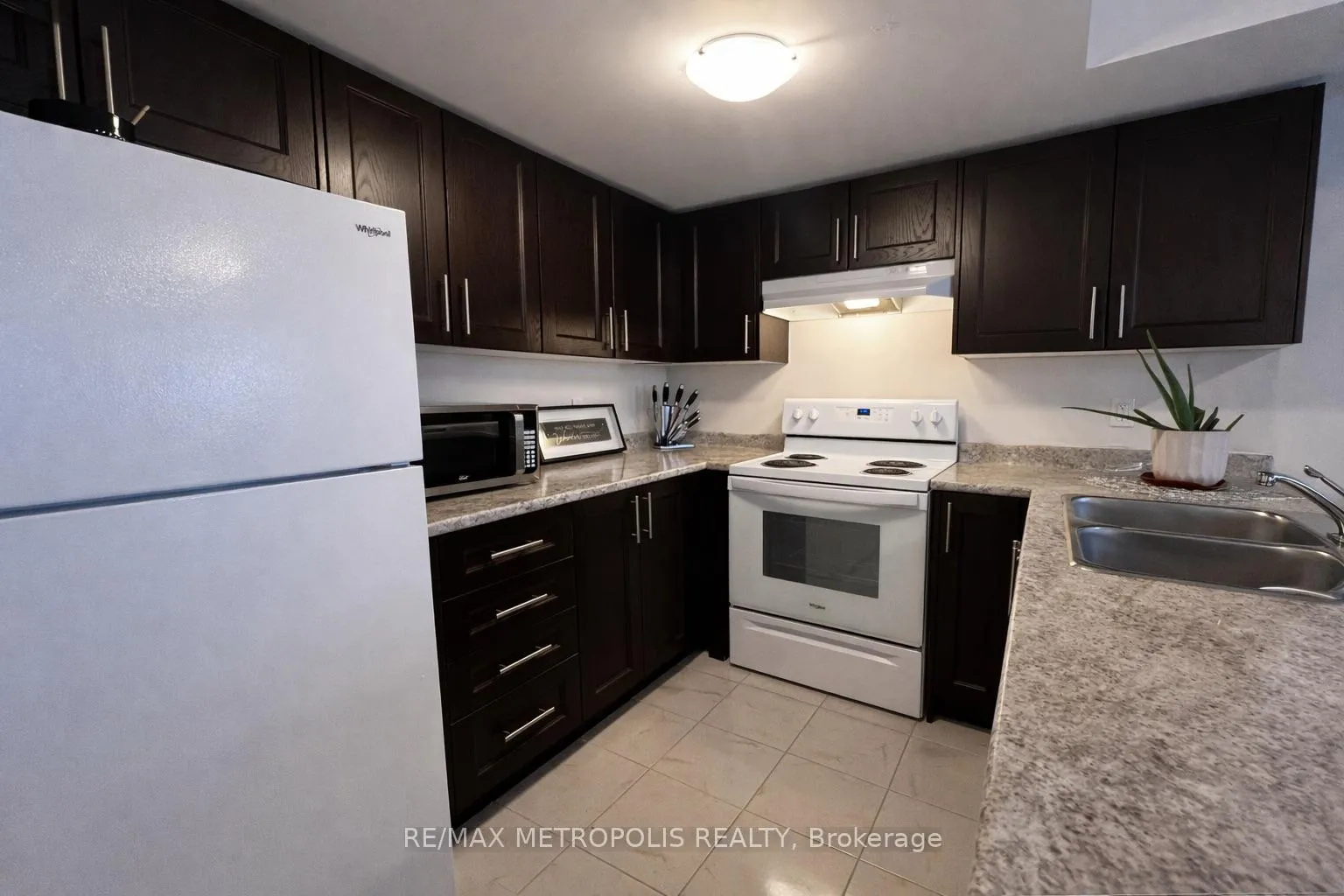 Photo 8 of Unit 206, 50 Maple Avenue, Asphodel-Norwood, Norwood — HOMEH