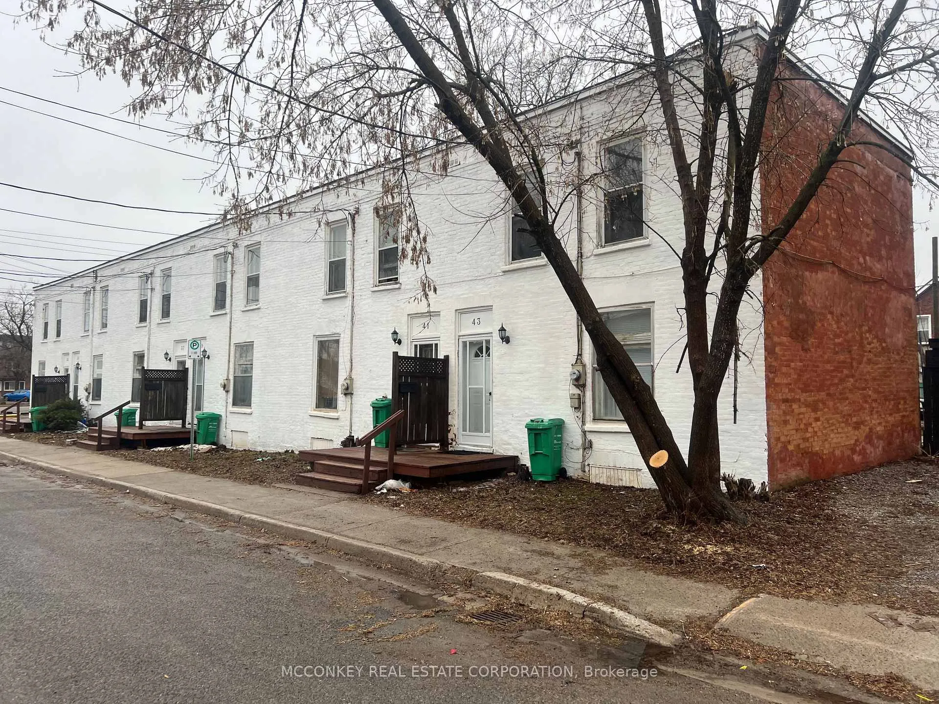 Photo 2 of 33-43 Jackson Avenue, Peterborough, Town Ward 3 — HOMEH