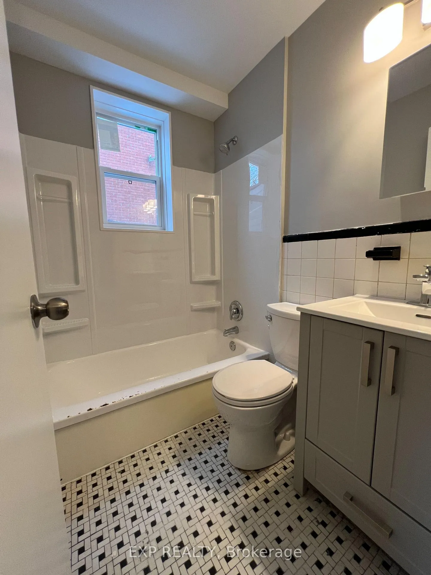 Photo 12 of 1119 Merivale Road, Ottawa, Carlington — HOMEH