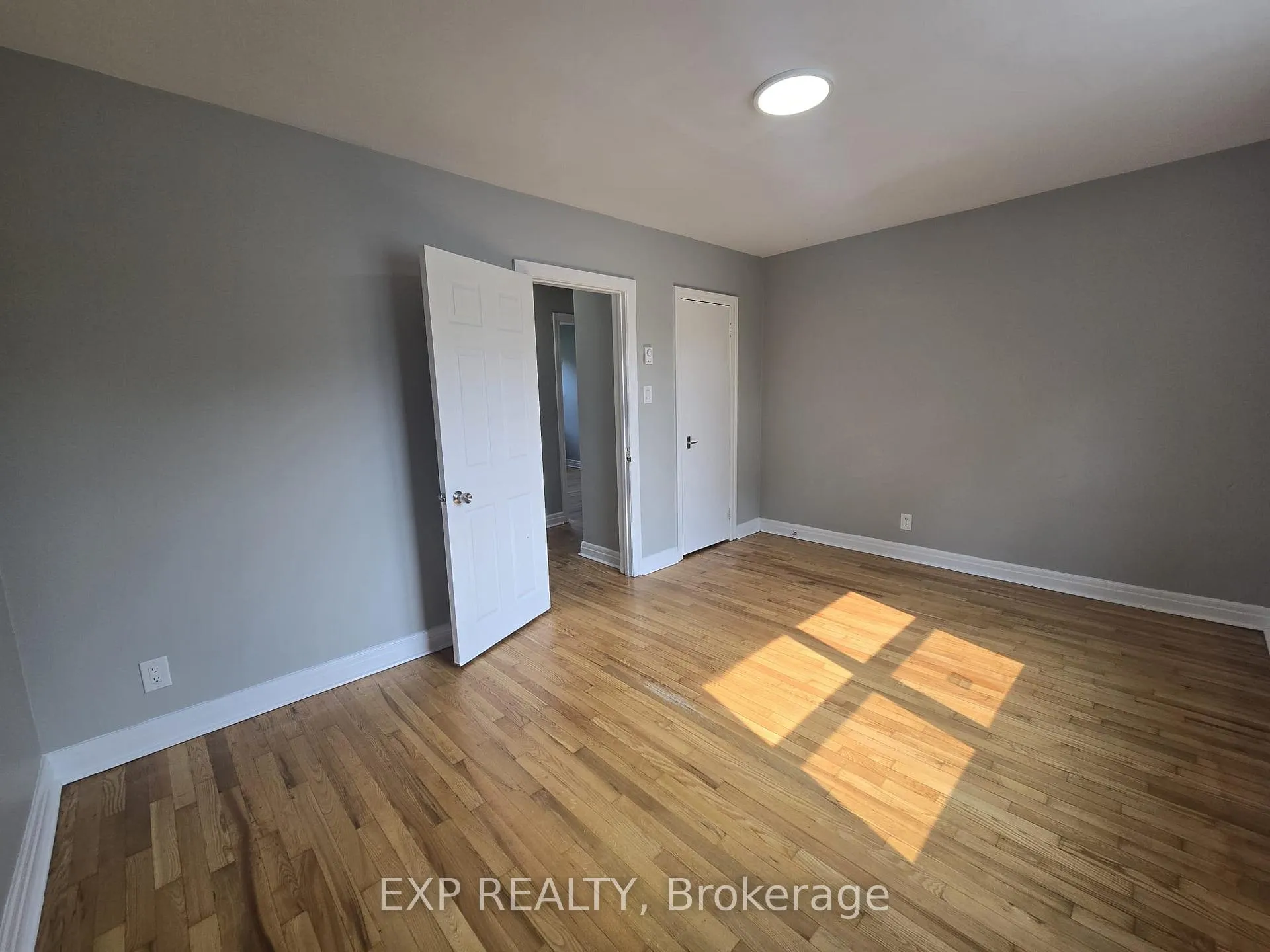 Photo 26 of 1119 Merivale Road, Ottawa, Carlington — HOMEH