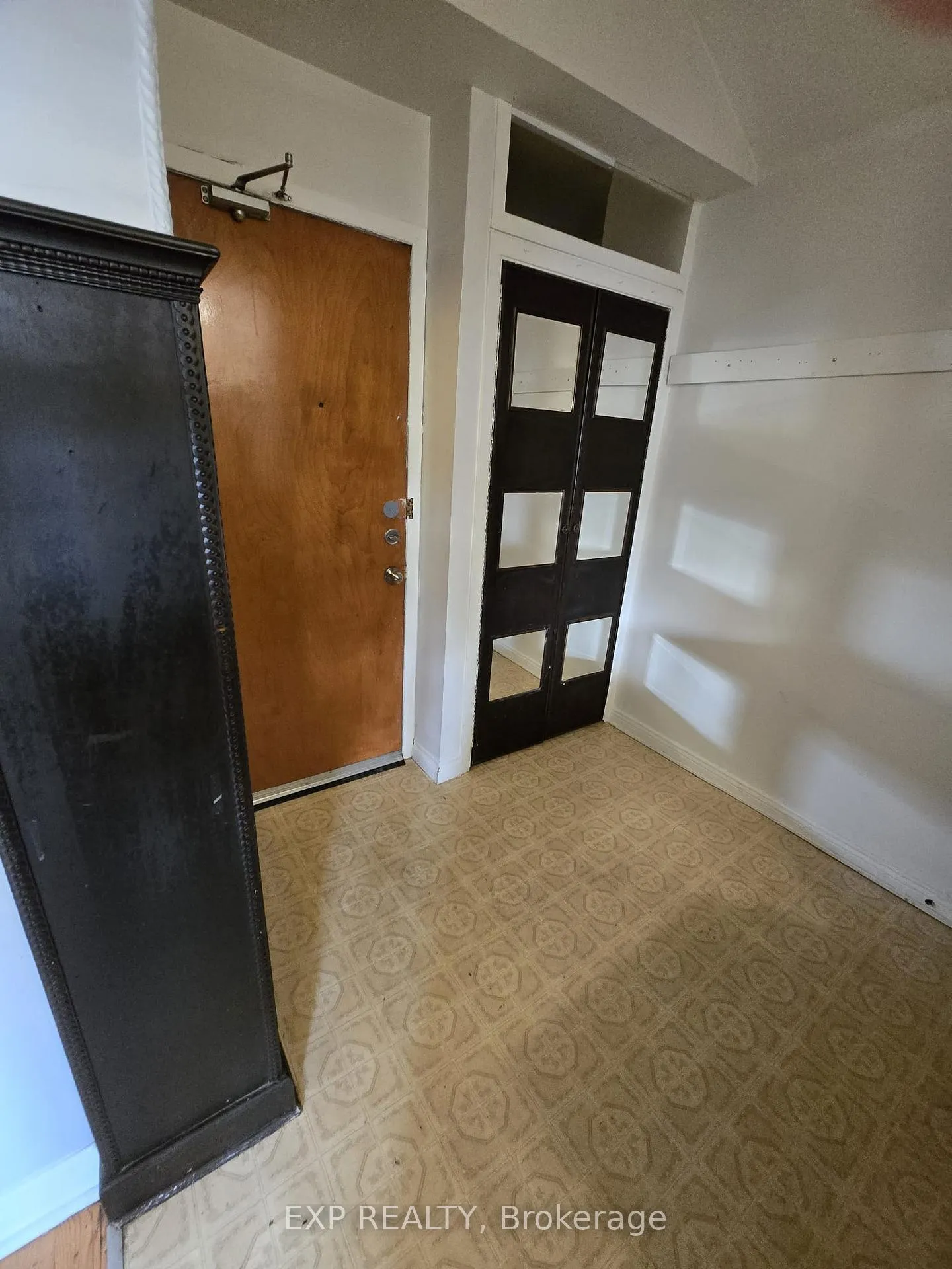 Photo 36 of 1119 Merivale Road, Ottawa, Carlington — HOMEH