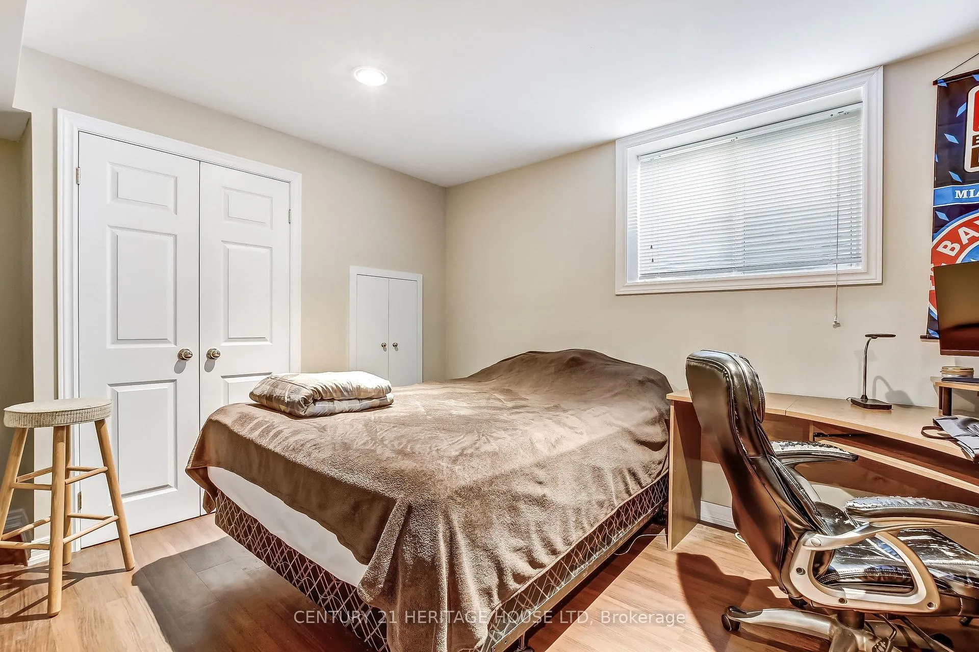 Photo 17 of 18 Hickory Boulevard W, Strathroy-Caradoc, SE — HOMEH