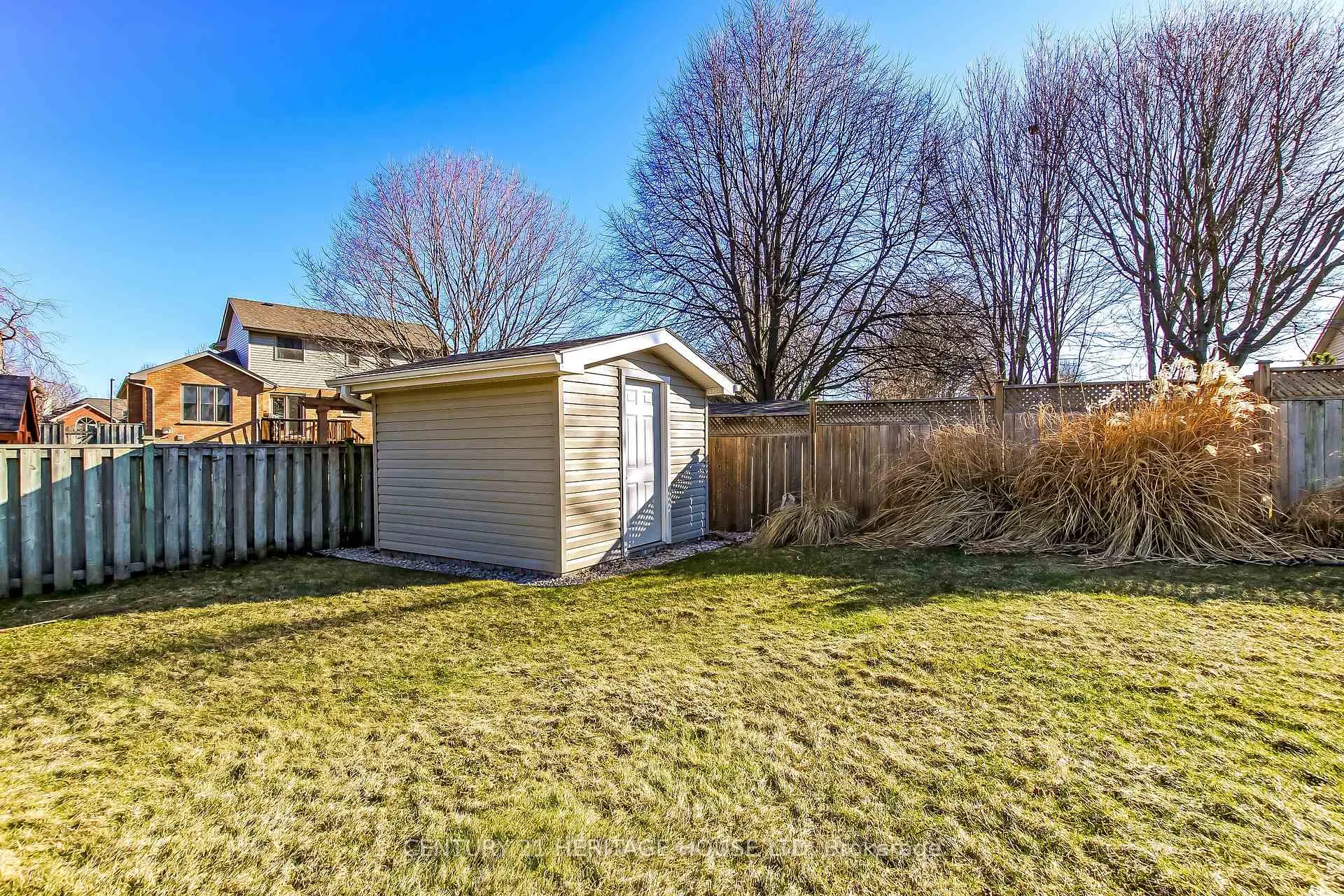 Photo 20 of 18 Hickory Boulevard W, Strathroy-Caradoc, SE — HOMEH