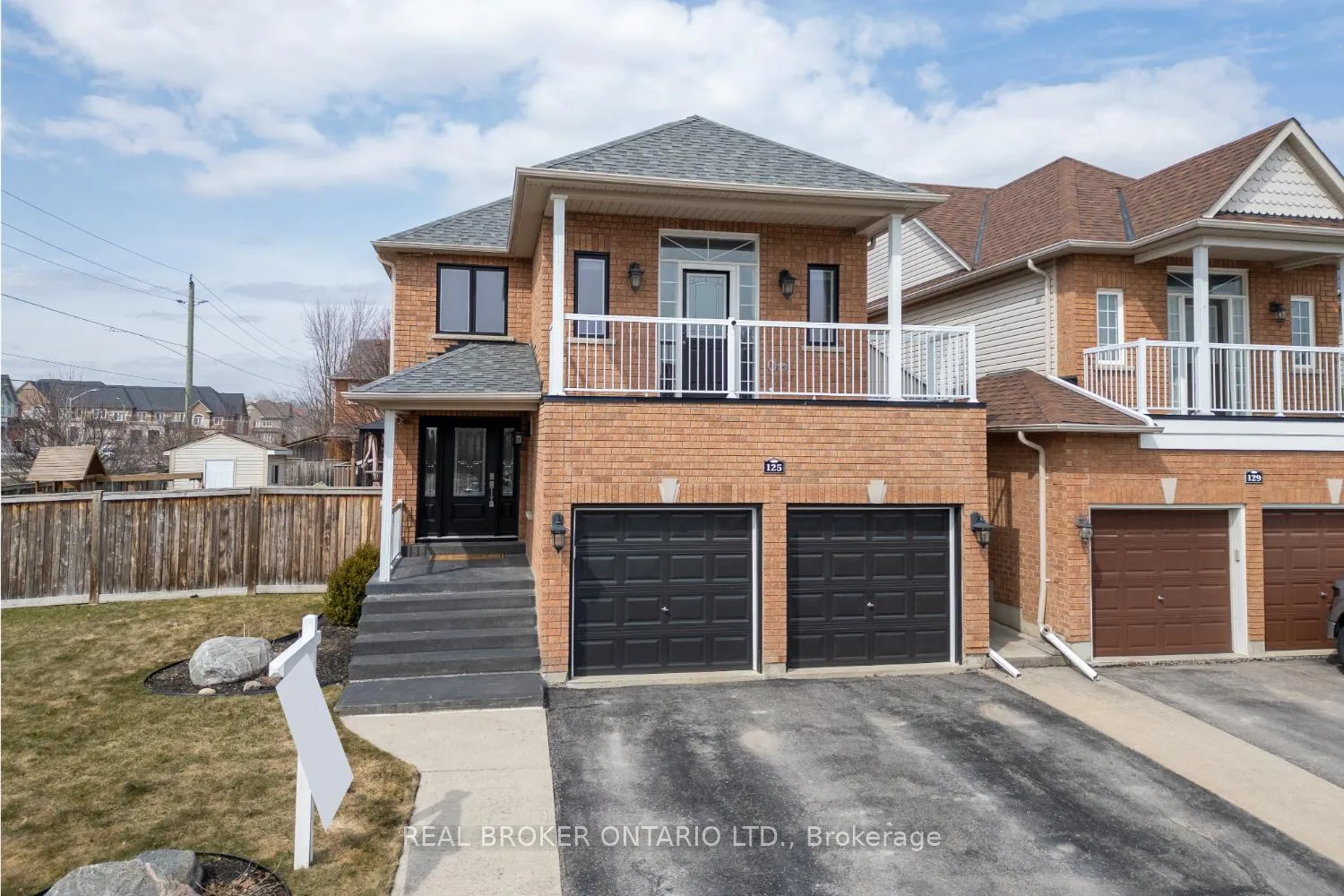Photo 1 of 125 Hutton Place, Clarington, Bowmanville — HOMEH